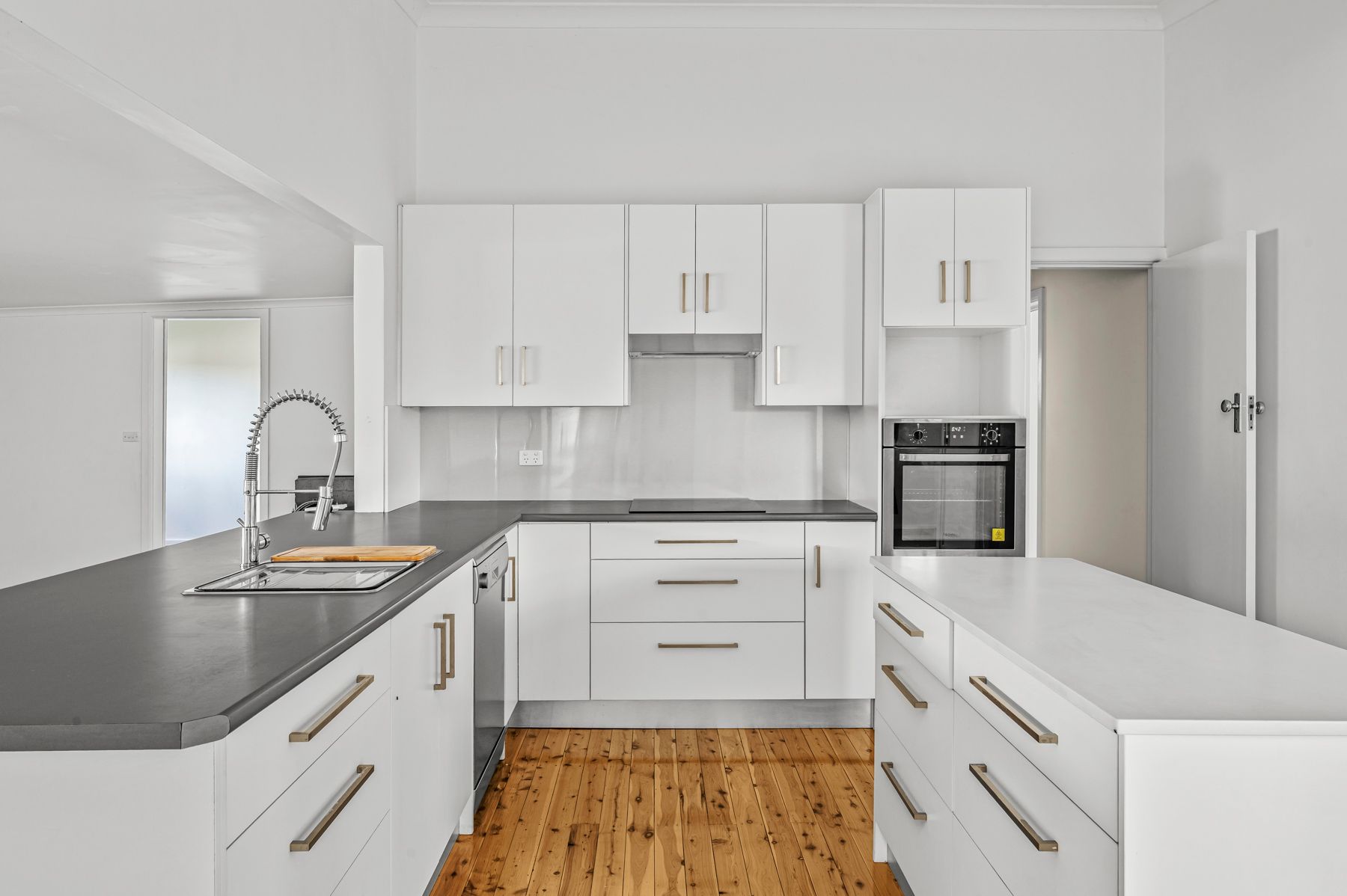 100 Ravenshaw Street, Gloucester, NSW 2422