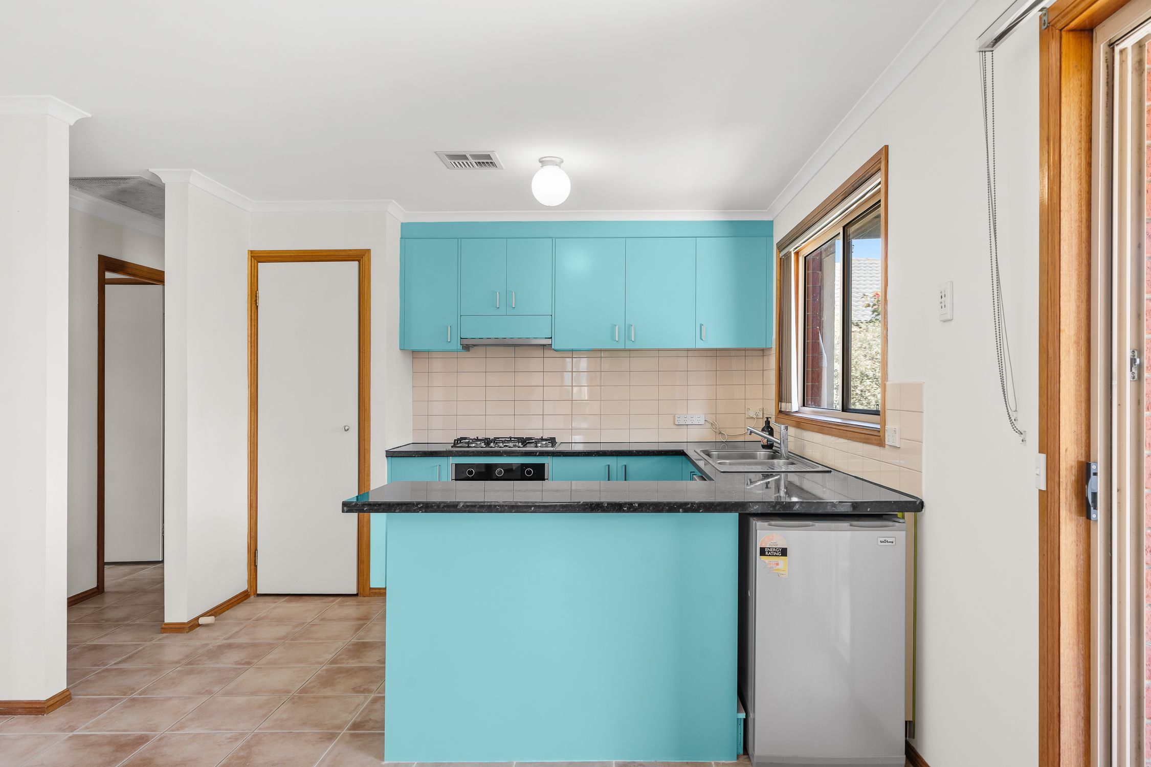 7 Lauren Square — photo 4 of 10