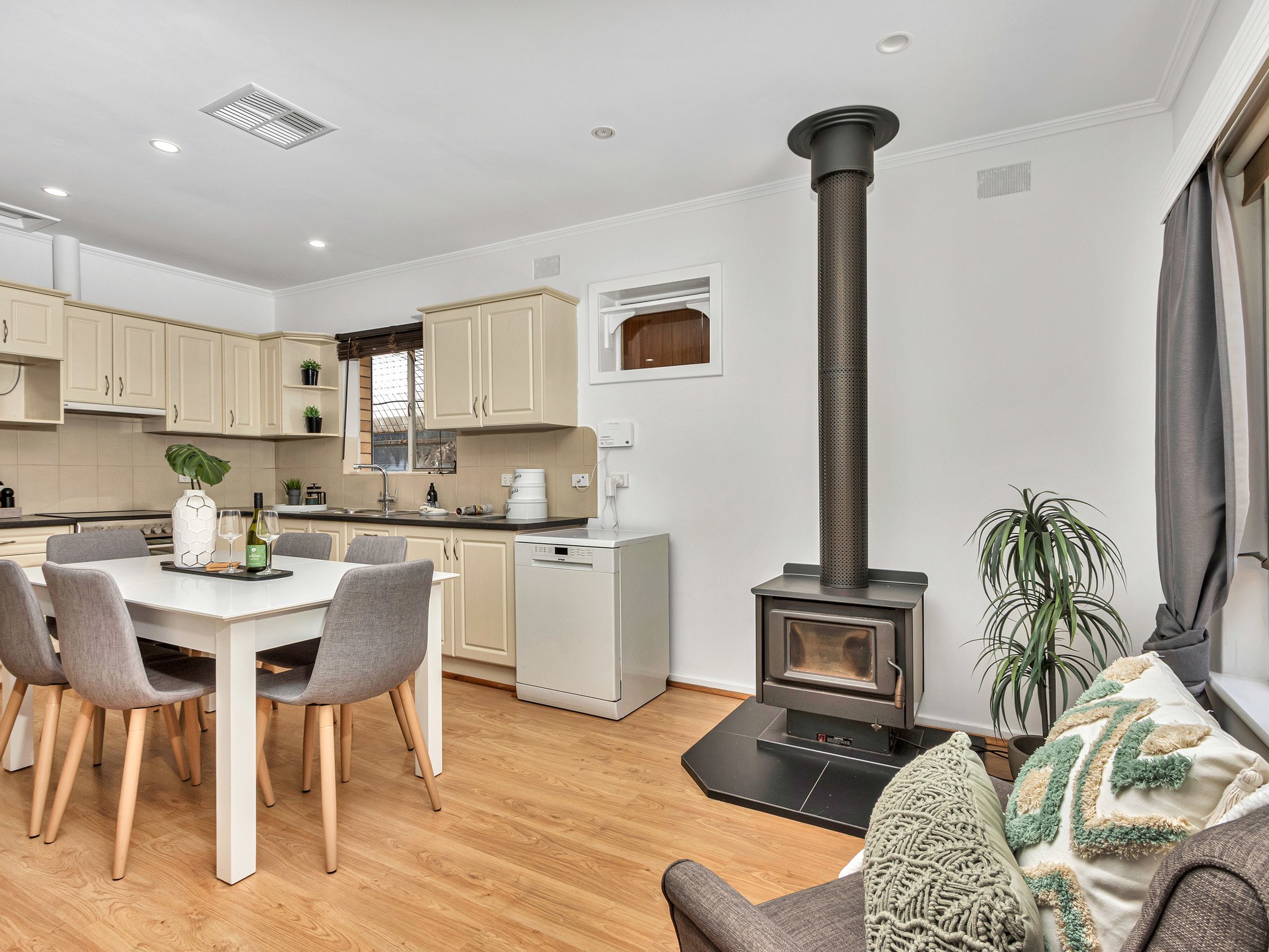 14 Adelaide Road, Mallala, SA 5502