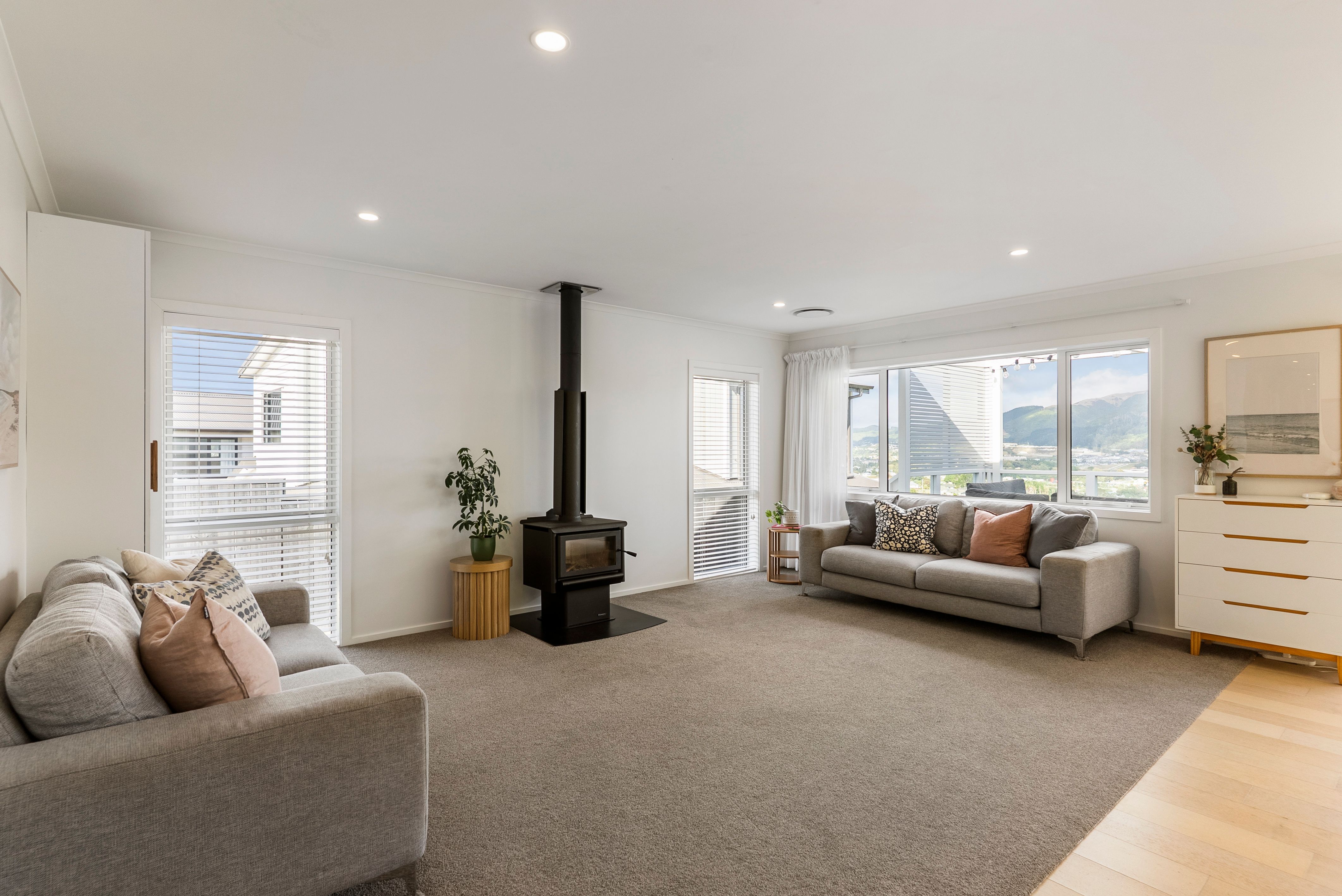 8 Opaoa Way, Aotea, Porirua City