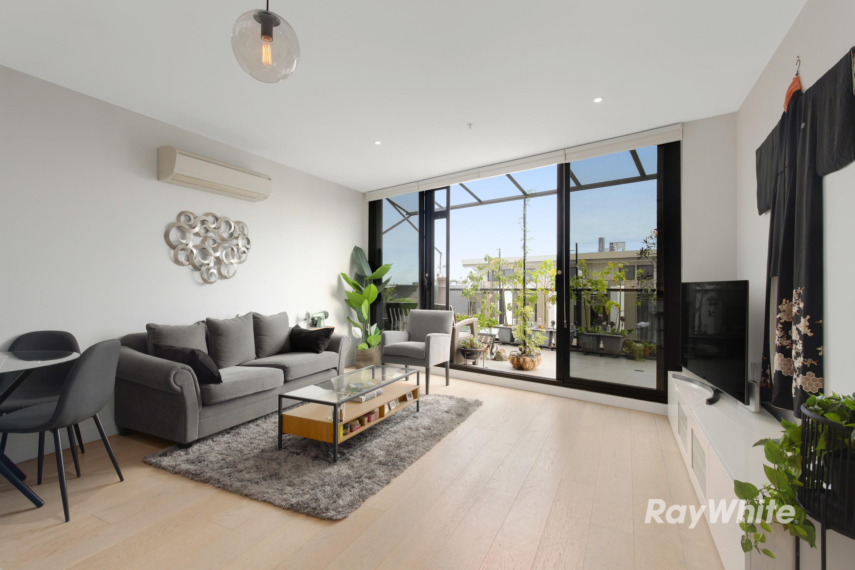 401/276 Neerim Road, Carnegie, VIC 3163