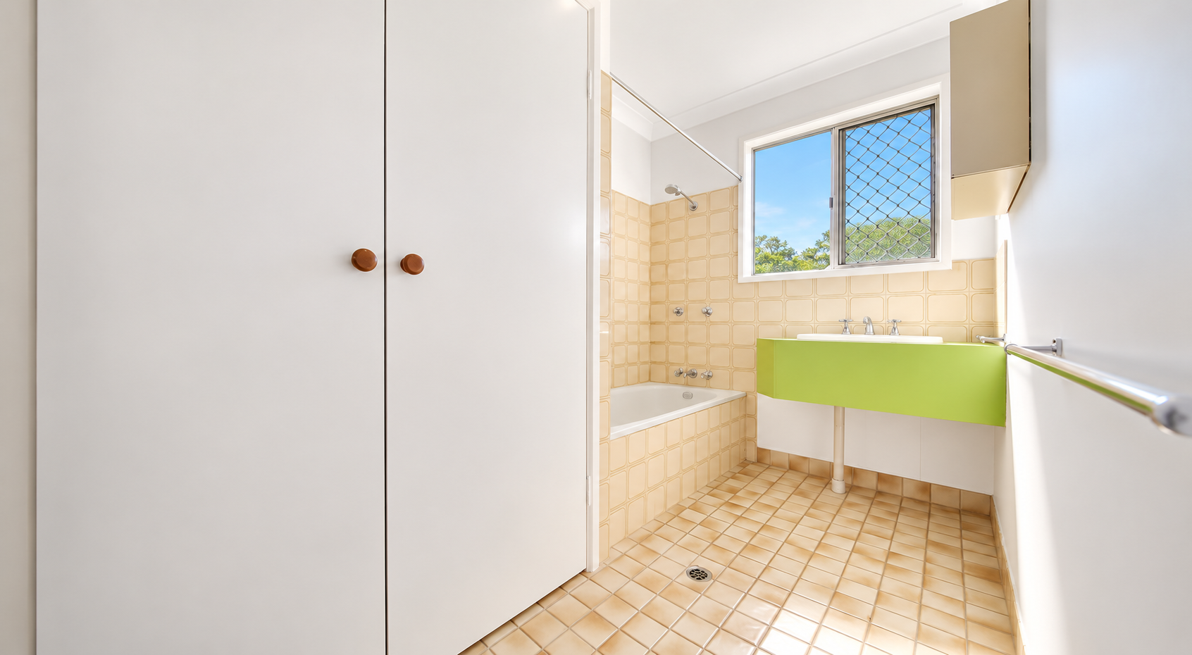 1/37 Chalmers Street, Norman Gardens, QLD 4701