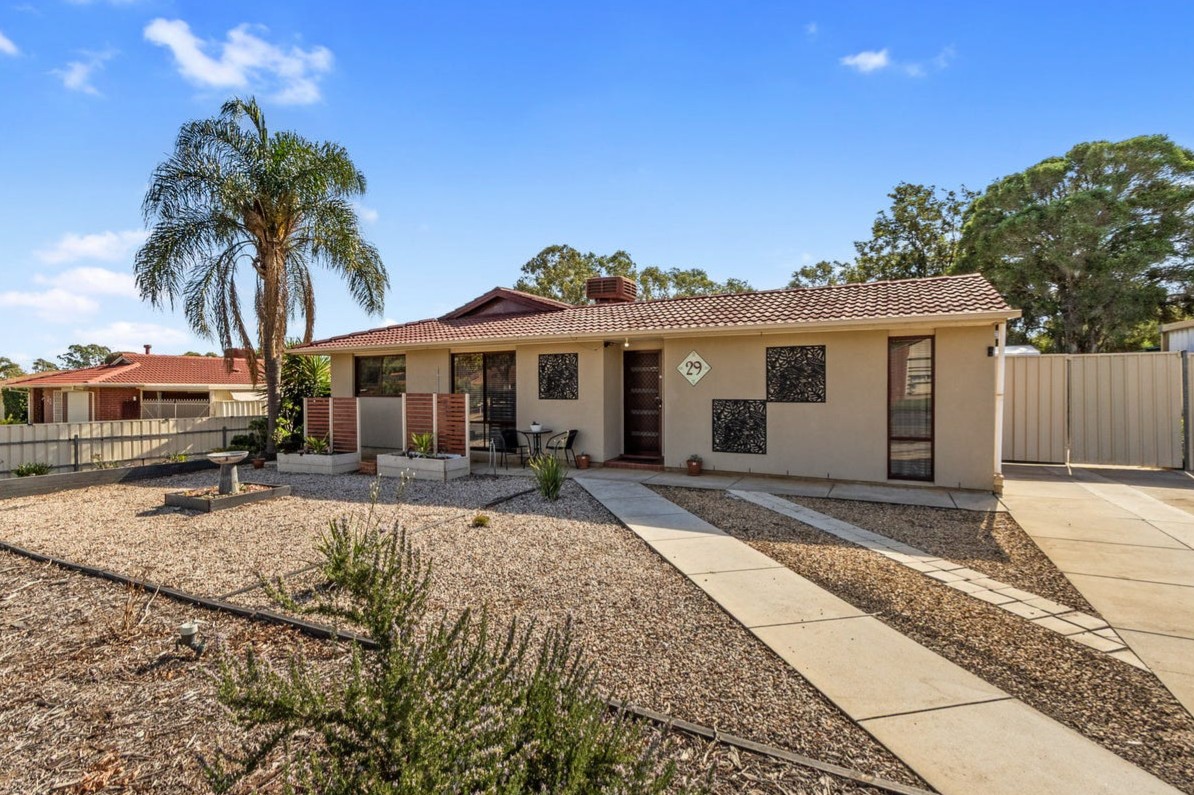 29 Jones Crescent, Elizabeth East, SA 5112