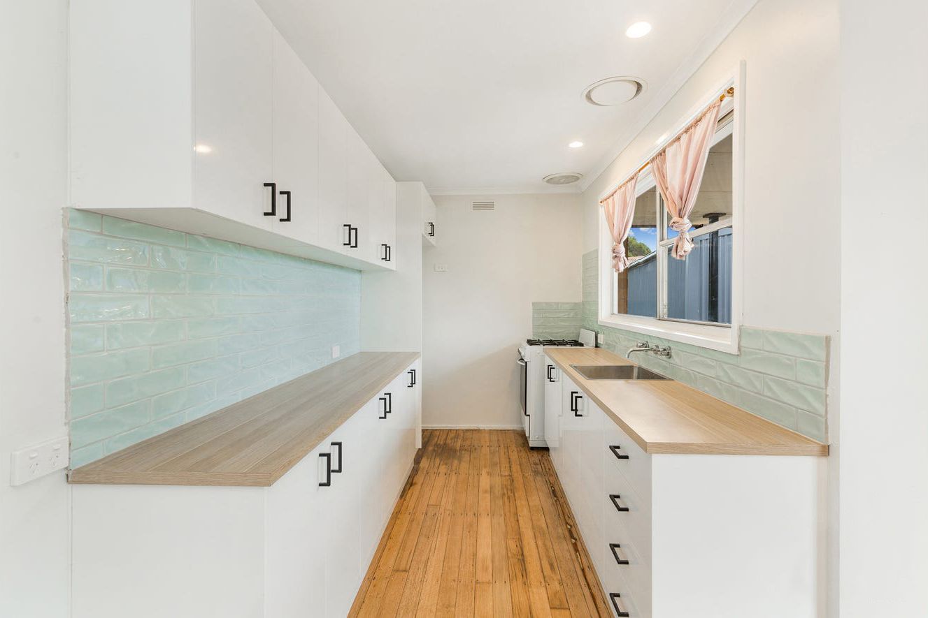 31 Derwent Drive, Long Gully, VIC 3550