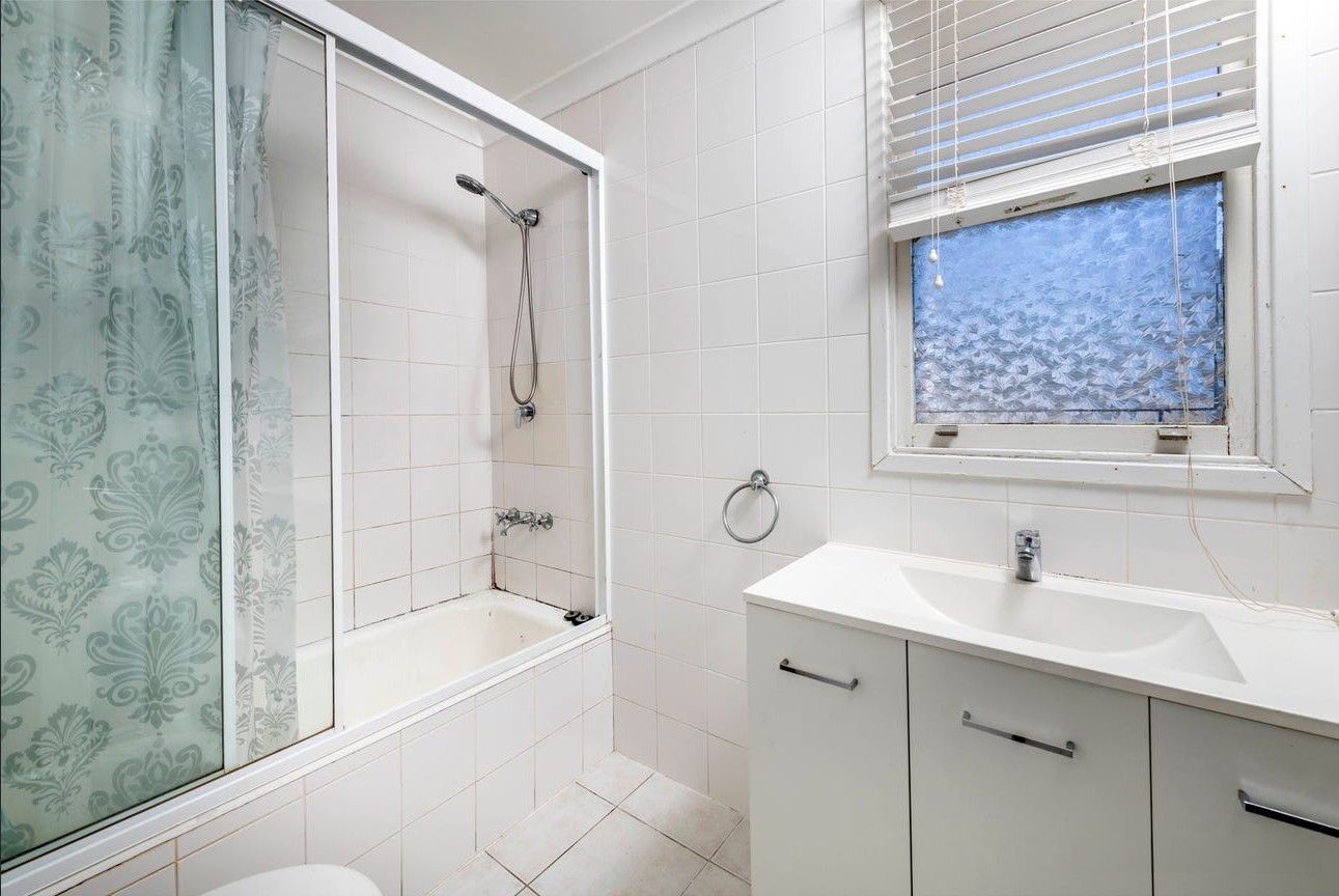 14 Bundeela Street — photo 10 of 11