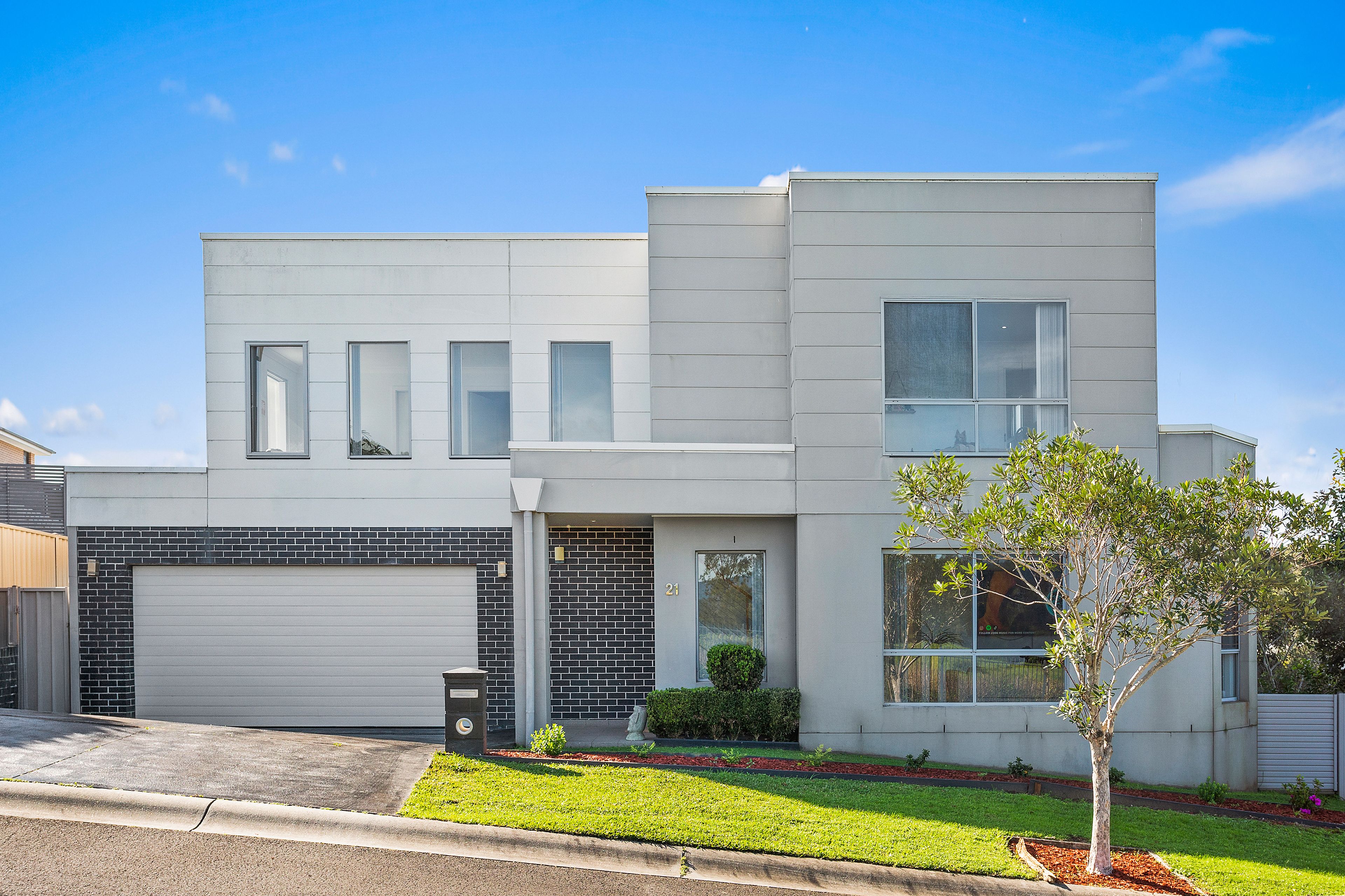 21 Augusta Parkway, Shell Cove, NSW 2529