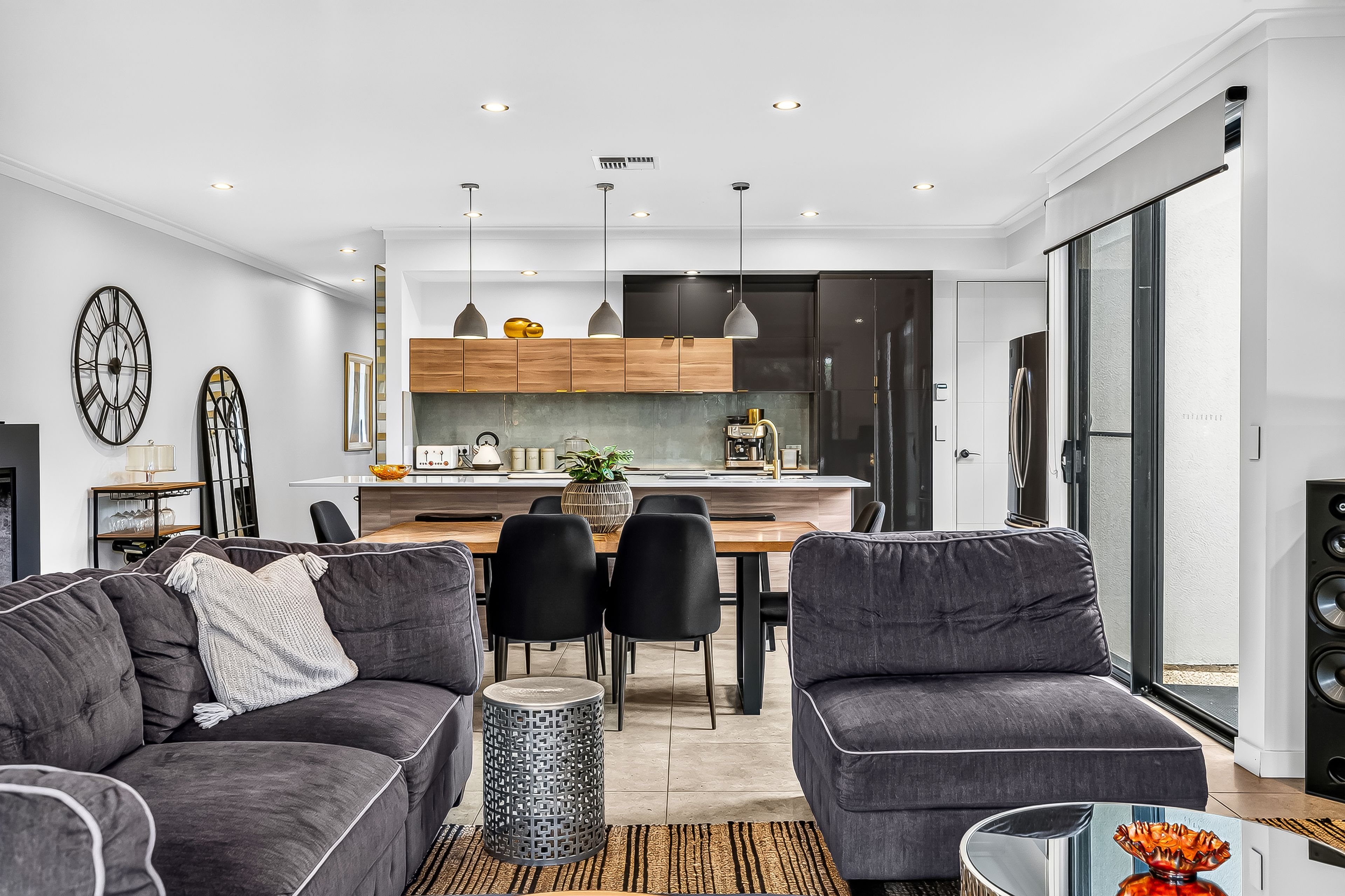 109 Crown Terrace — photo 4 of 24