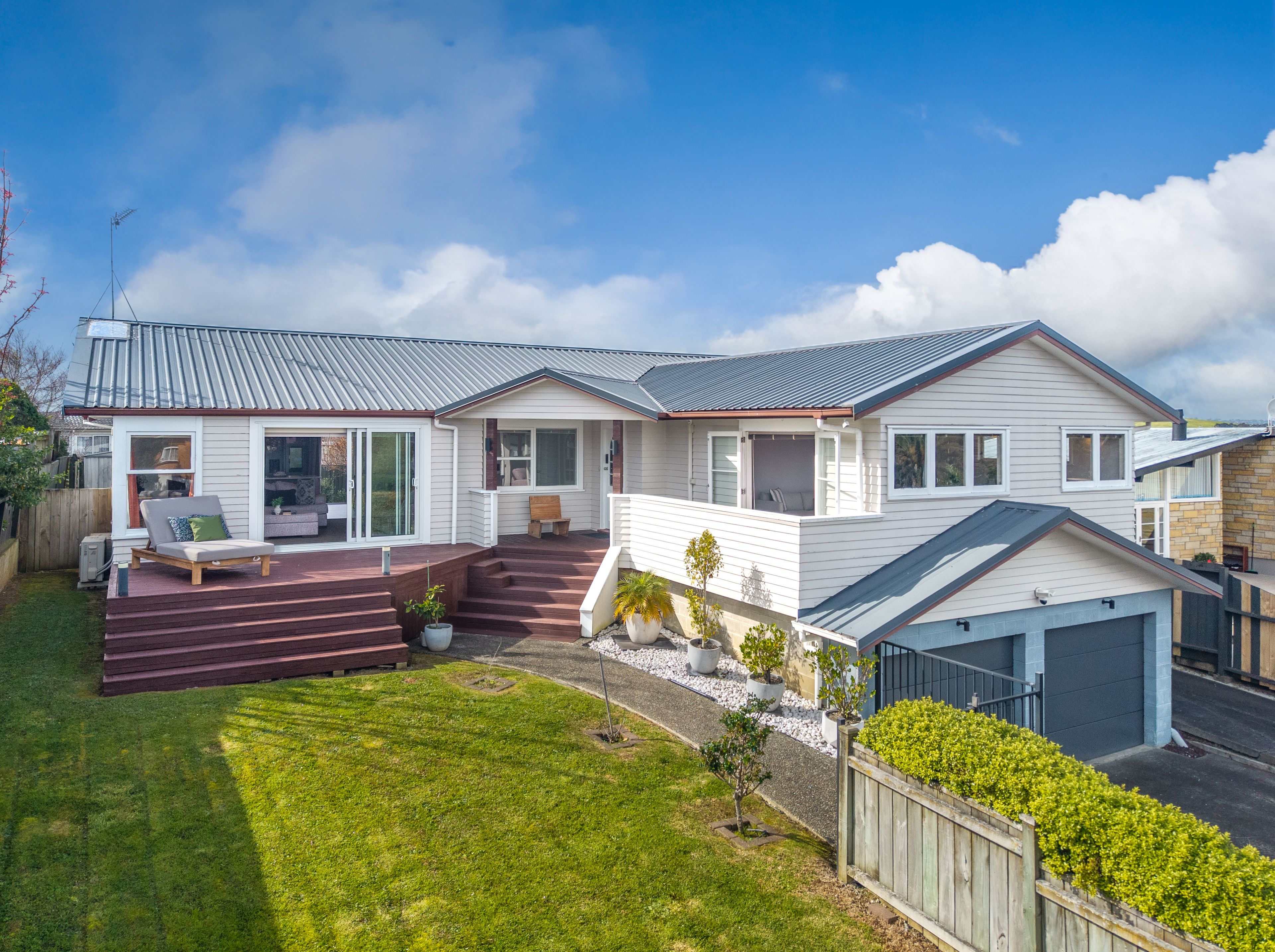 88 Gossamer Drive, Pakuranga Heights, Manukau City