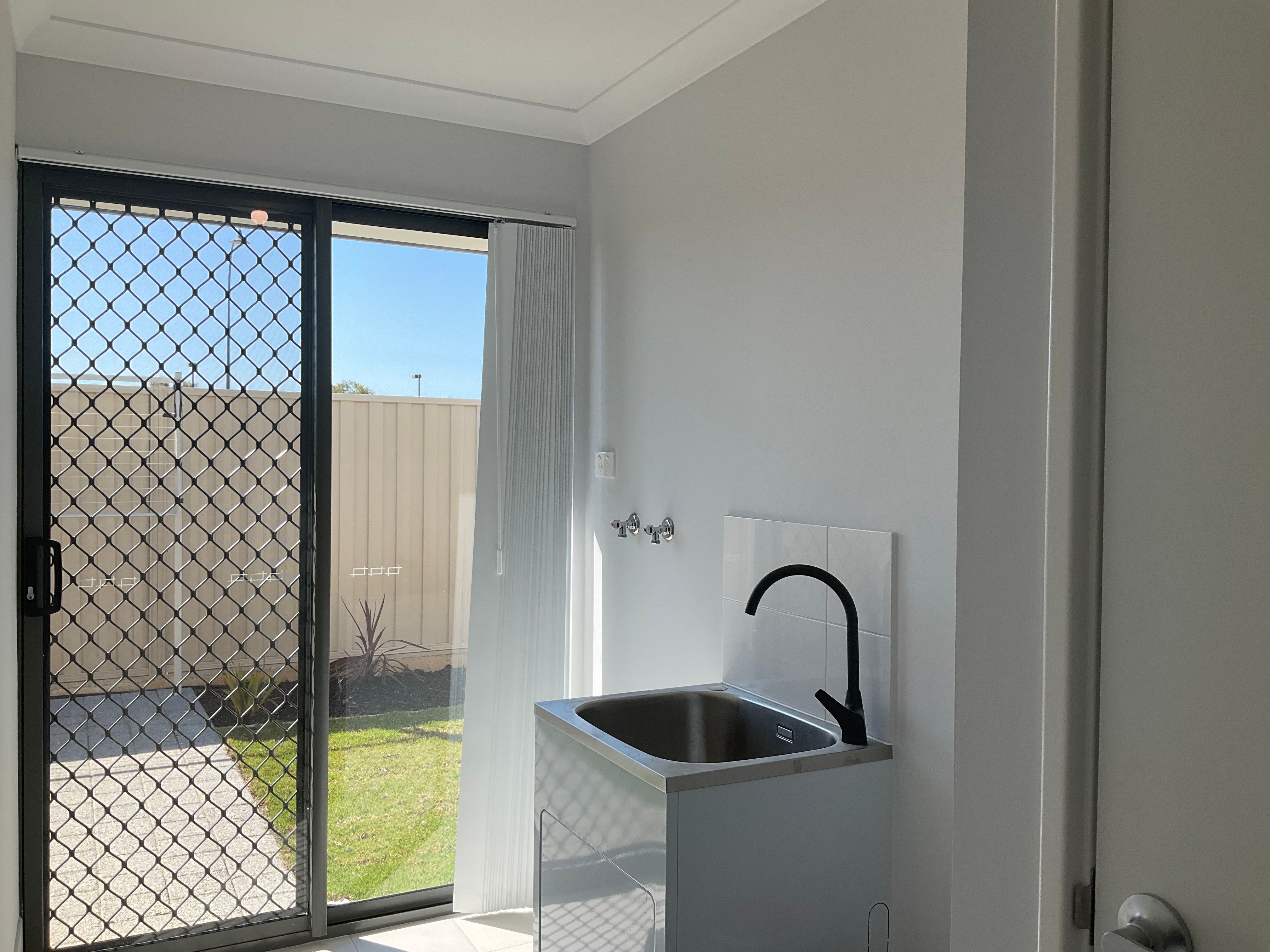 FANTASTIC INVESTMENT ORPPORTUNITY — photo 23 of 24
