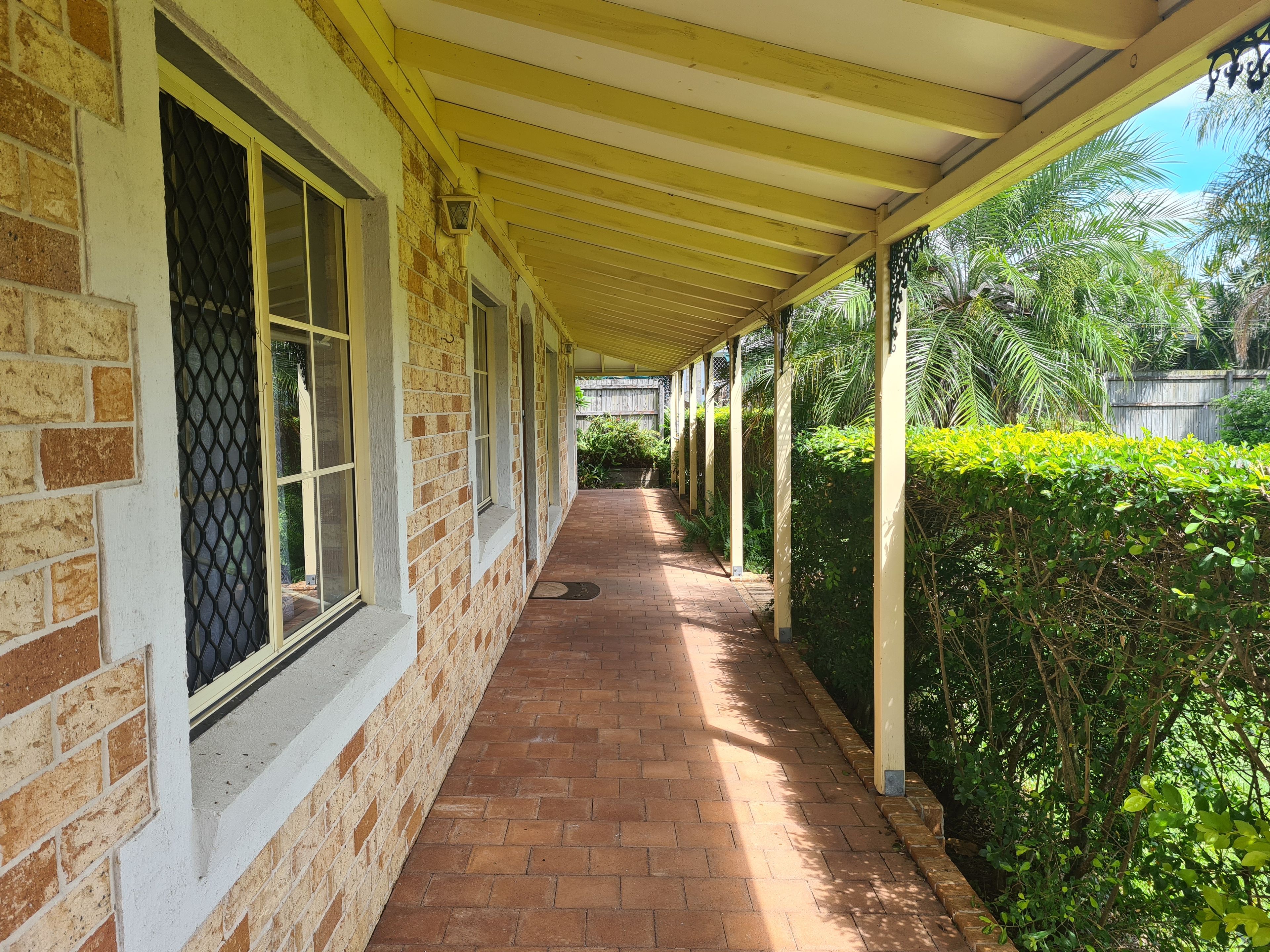 48 Owens Cresent — photo 3 of 8