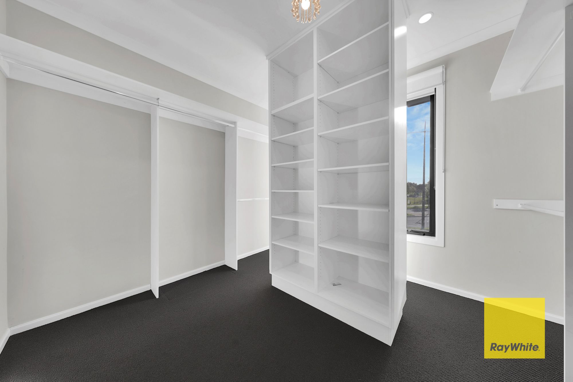 37 Harfield Avenue — photo 10 of 25