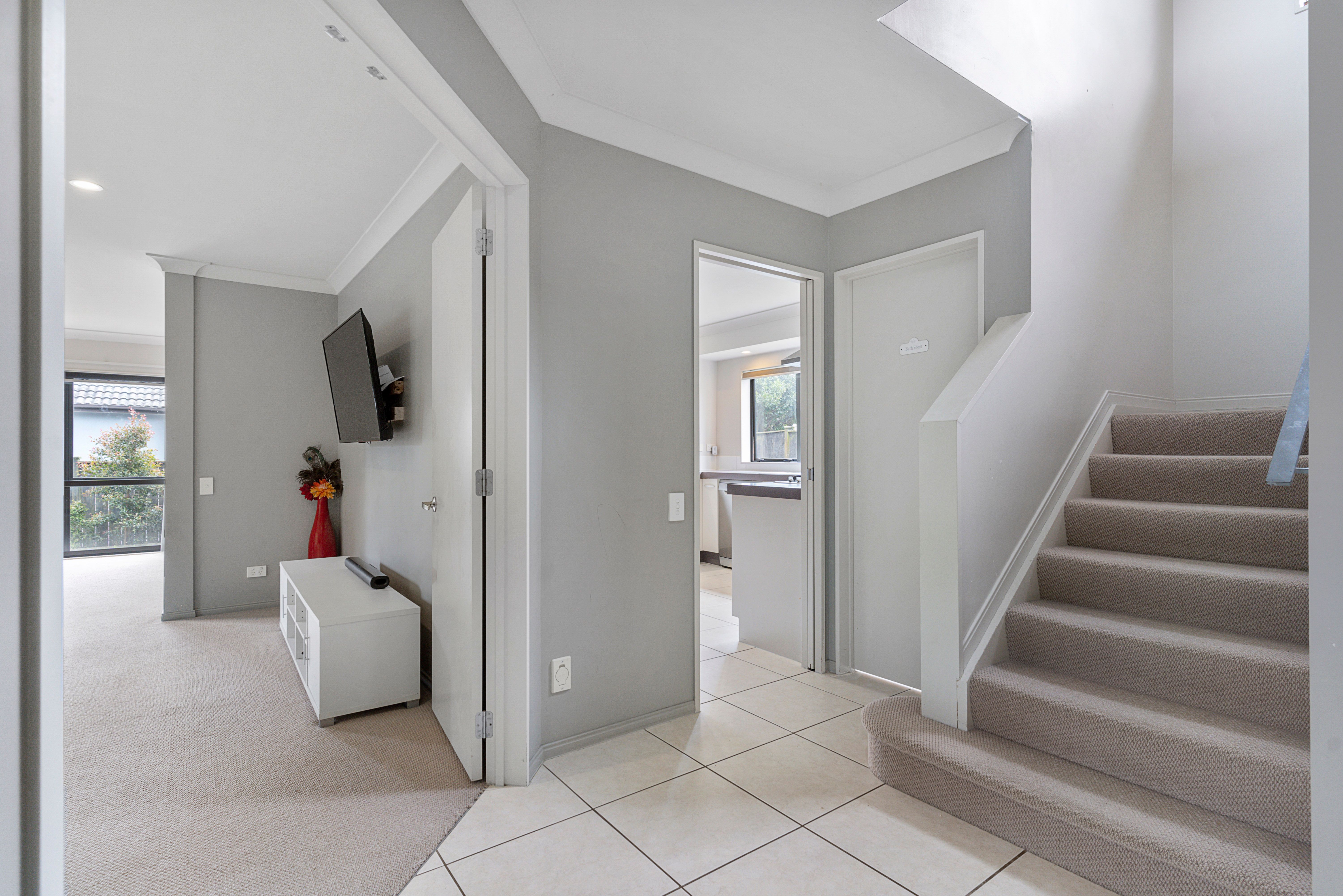 2 Coachman Drive, Flat Bush, Manukau City