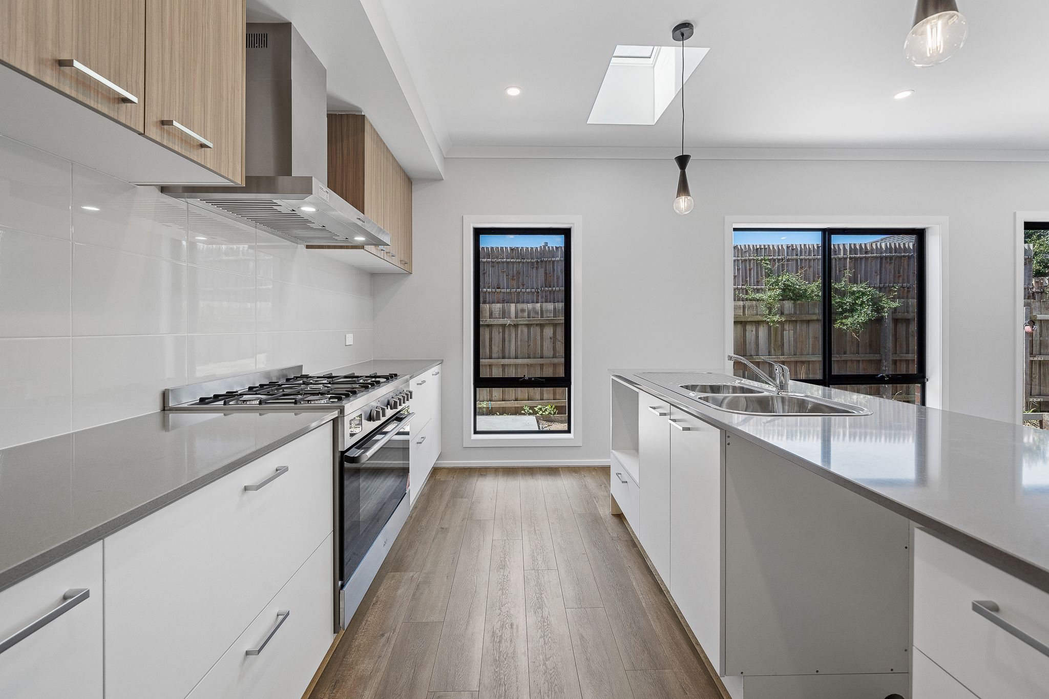 2/14 William Street, Cranbourne, VIC 3977