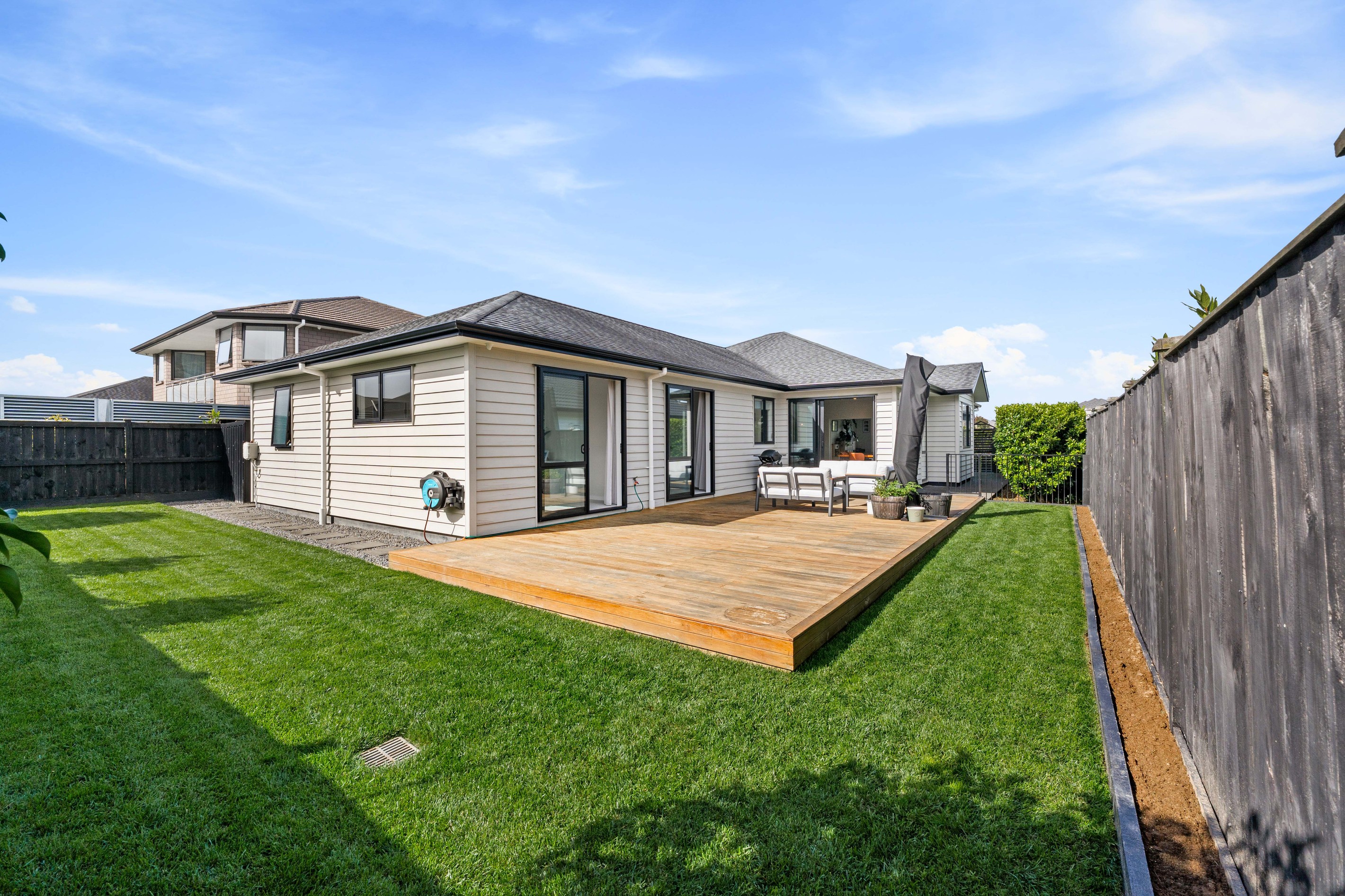 16 Sir Lincoln Drive, Kumeu, Rodney