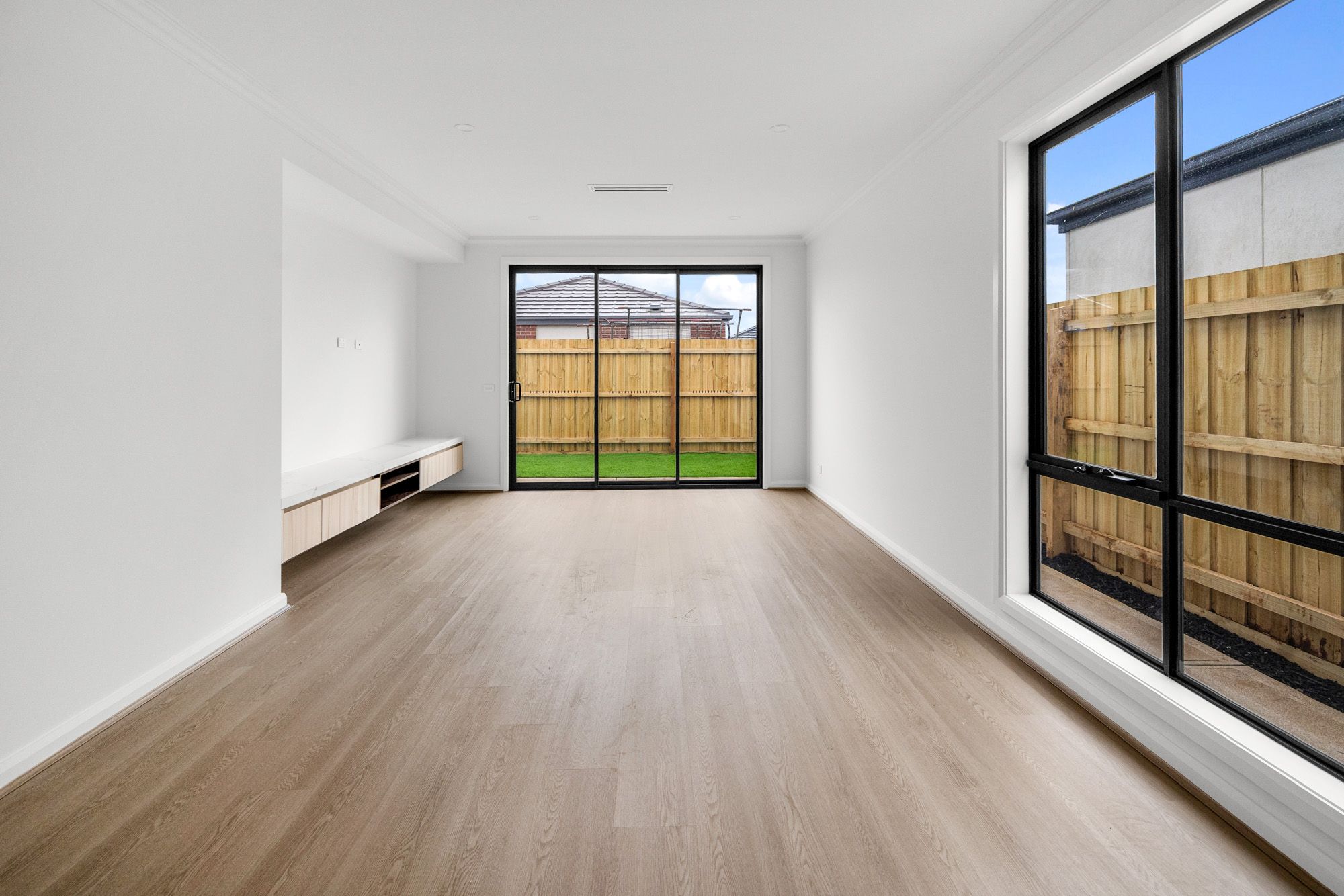 70 Coltan Avenue — photo 8 of 18