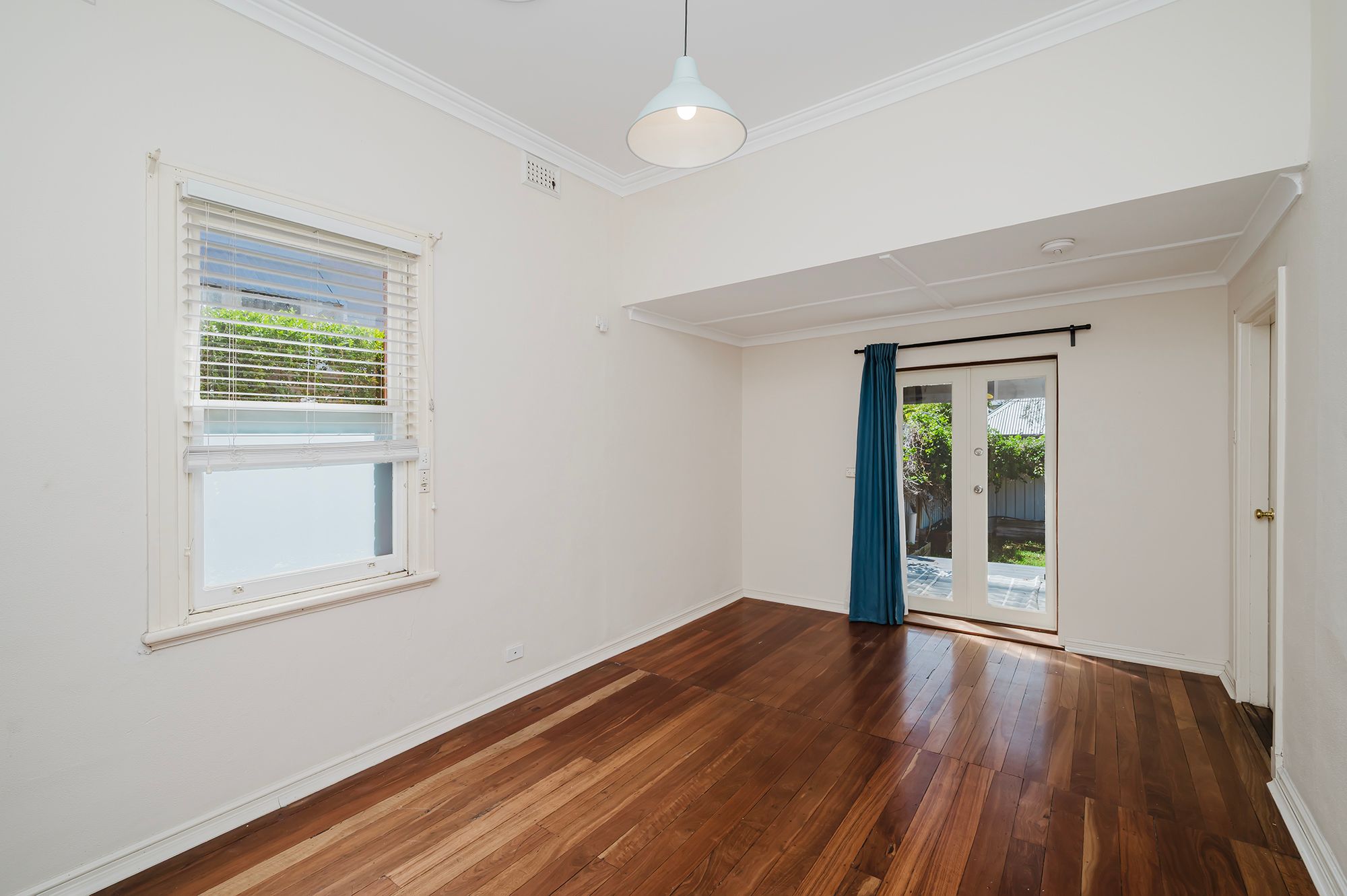 108 Crawford Road — photo 4 of 27