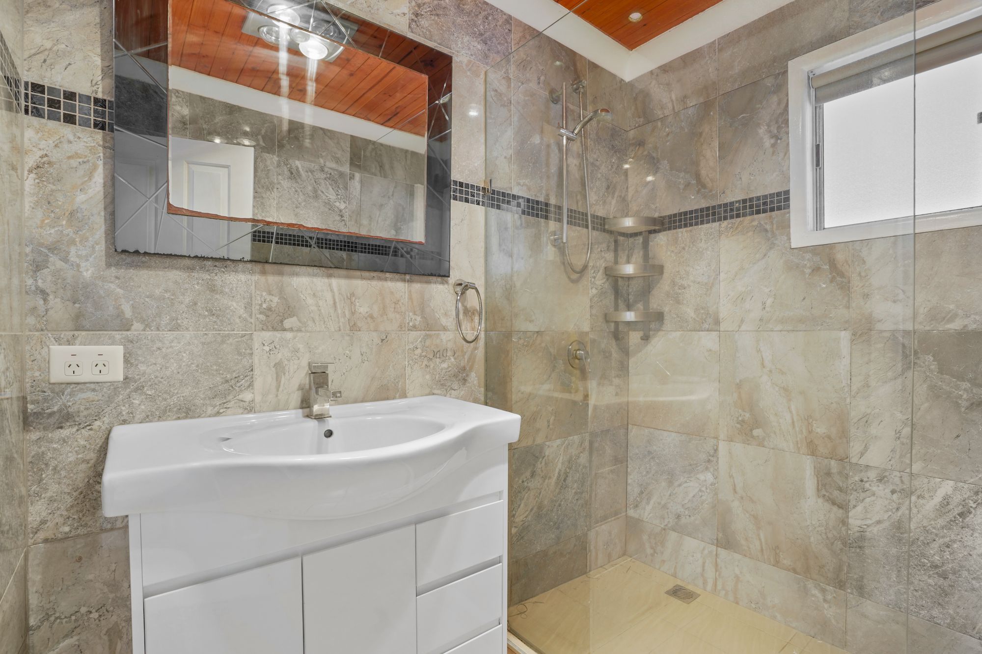 14 Ellen Street — photo 11 of 14