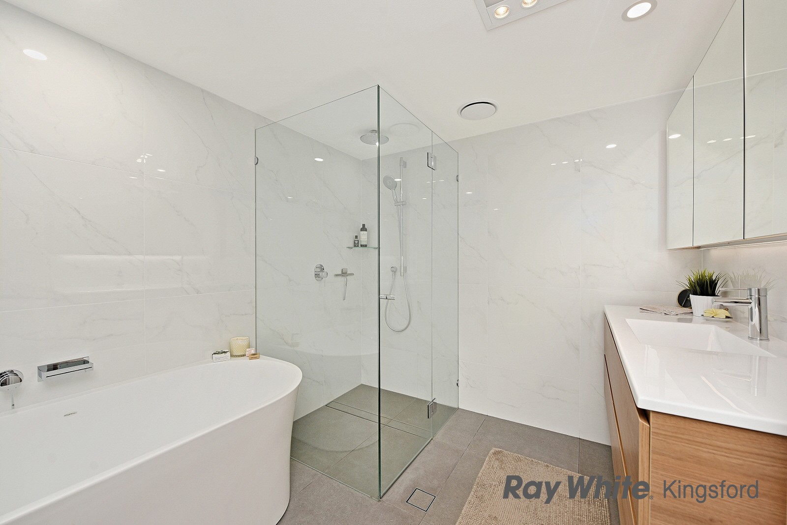 205/1-7 Gloucester Place, Kensington, NSW 2033