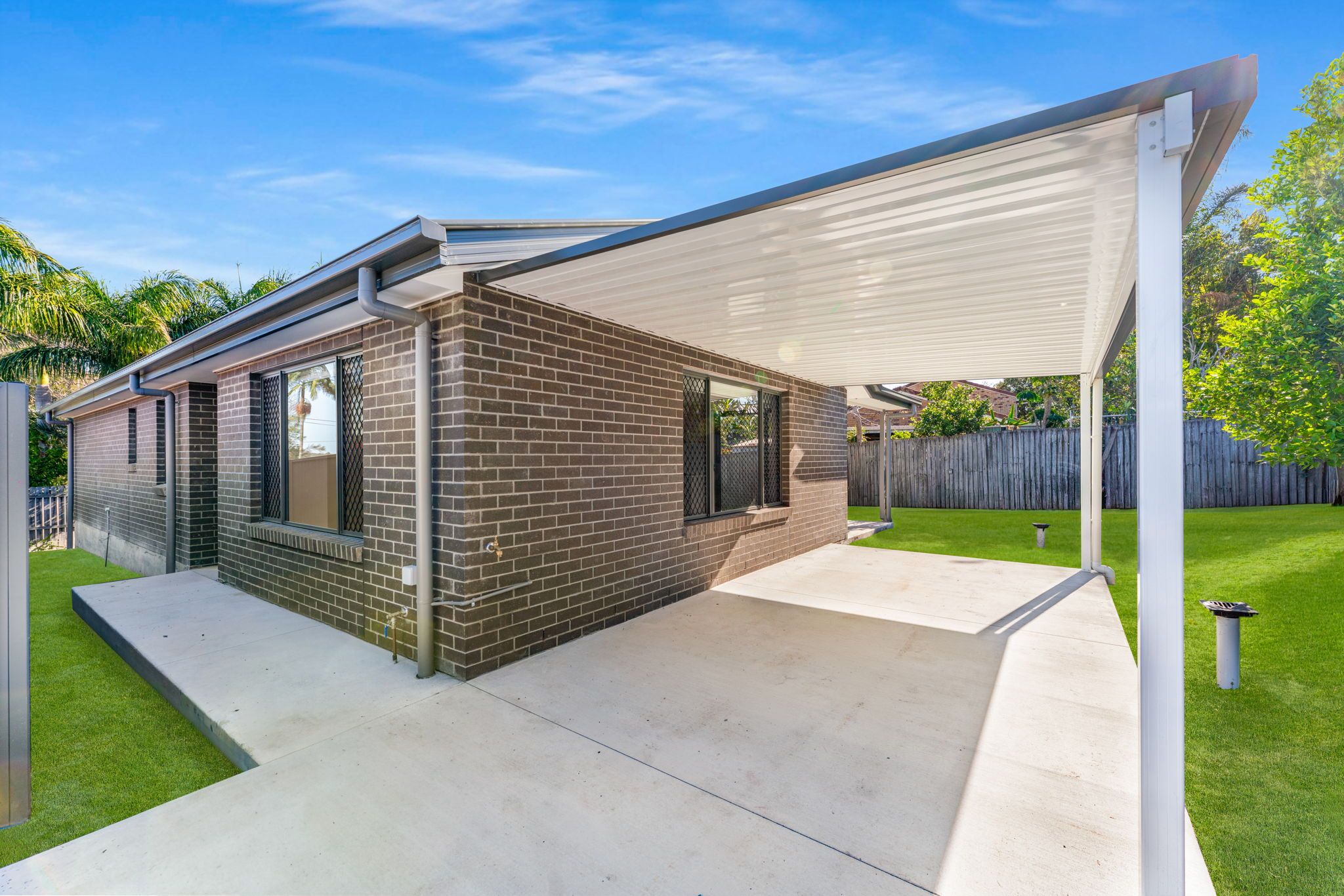 1/190 Emerald Drive, Regents Park, QLD 4118