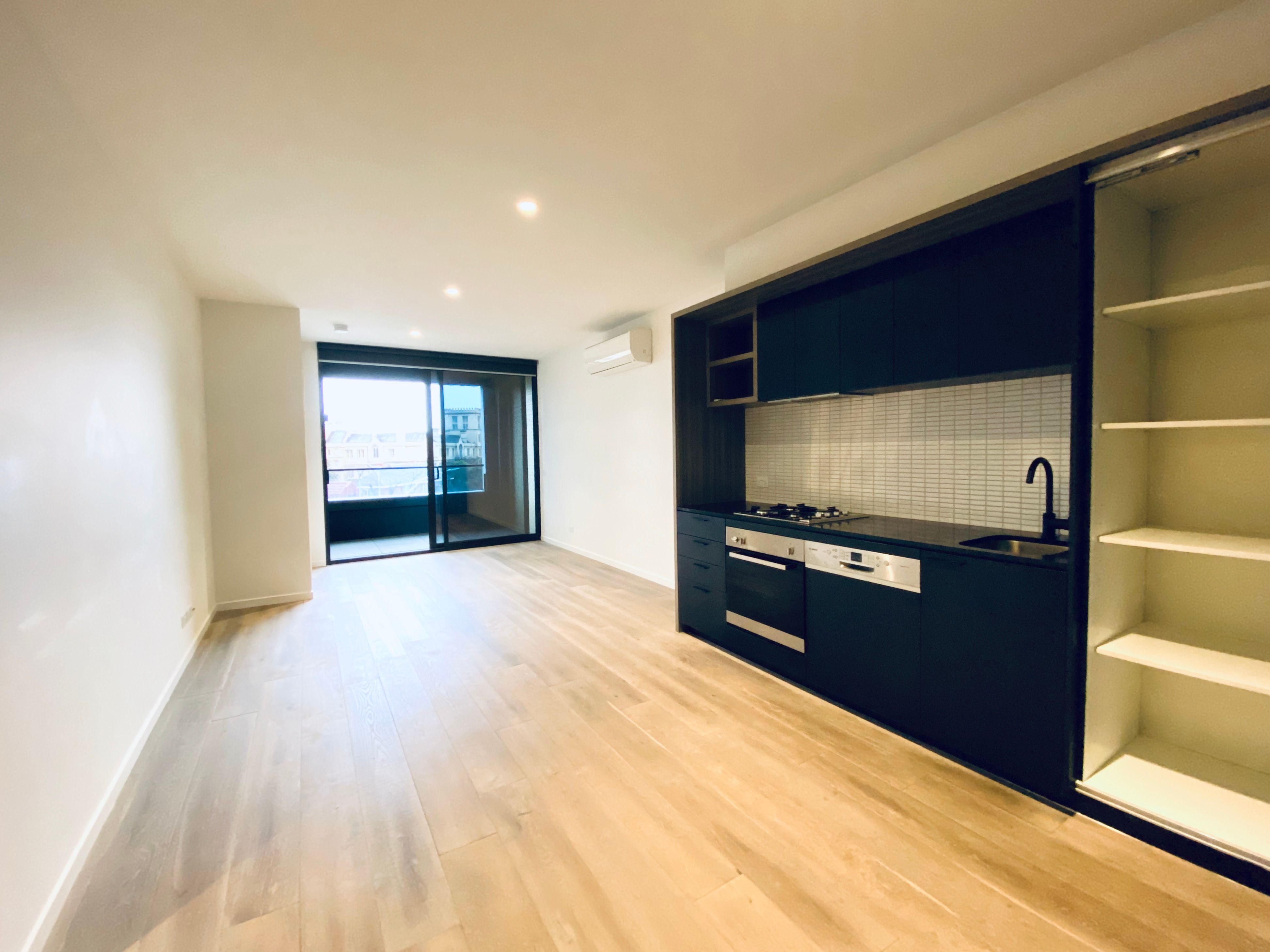 305N5/950 Swanston Street, Carlton, VIC 3053