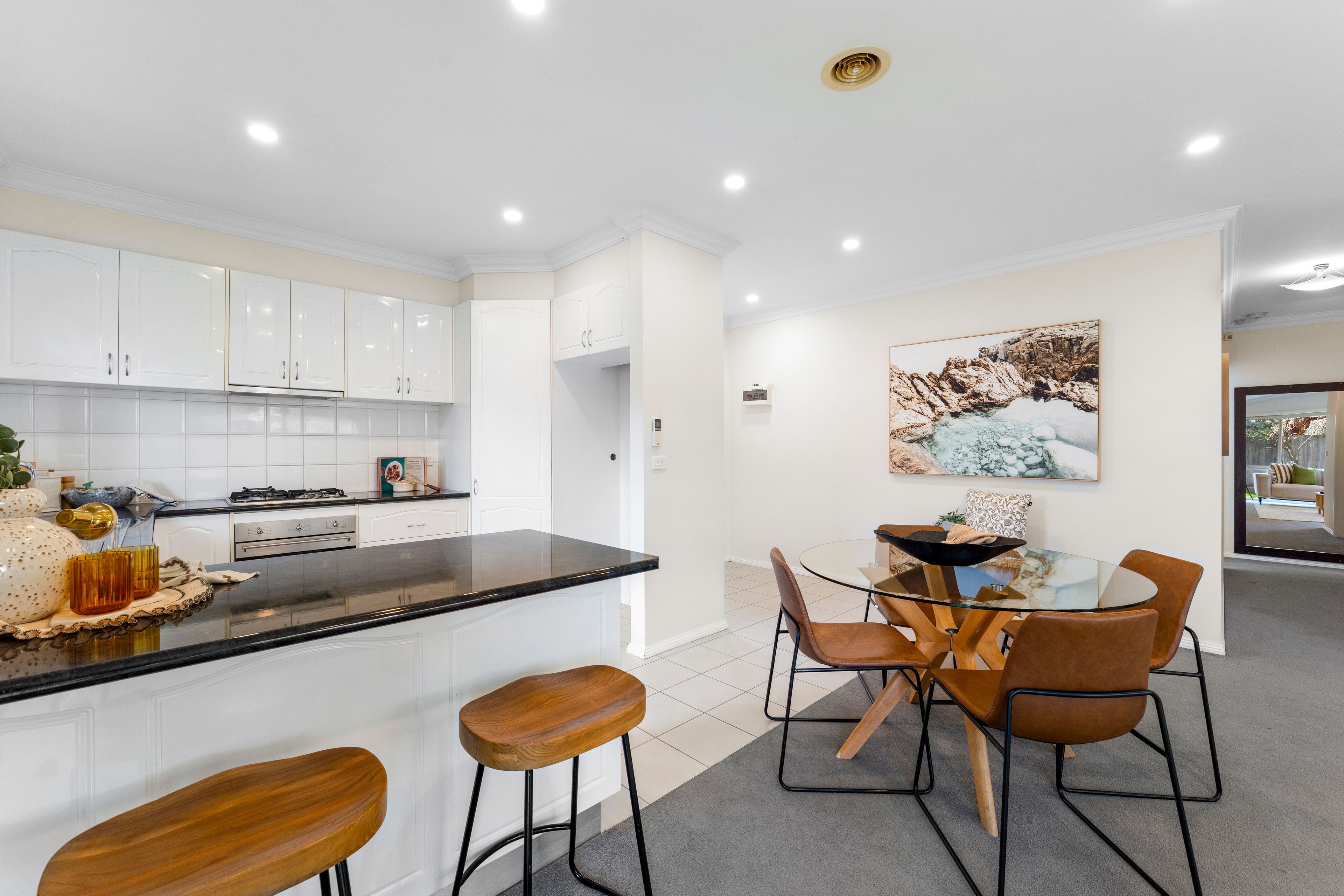 3/81 Northcliffe Road — photo from Ray White Chelsea
