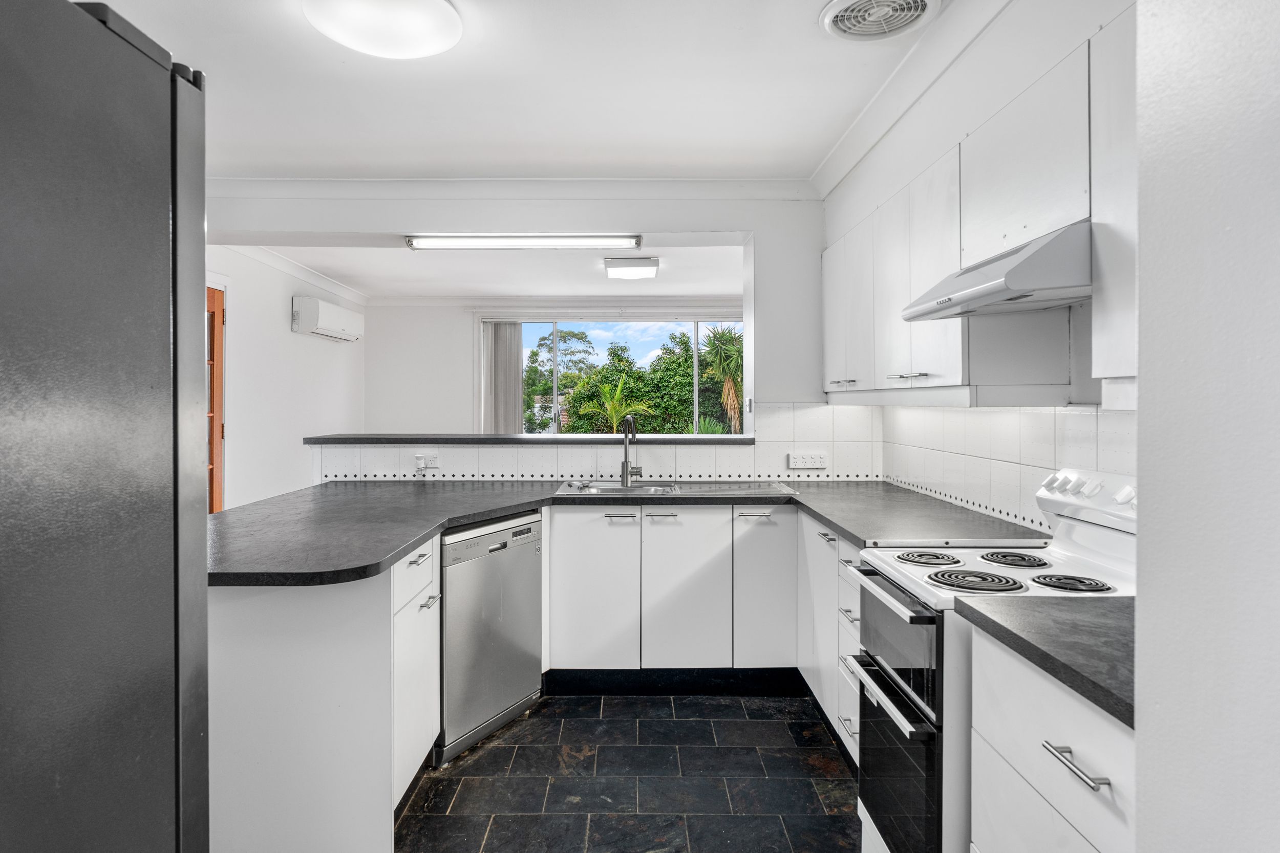 25 Tania Avenue, South Penrith, NSW