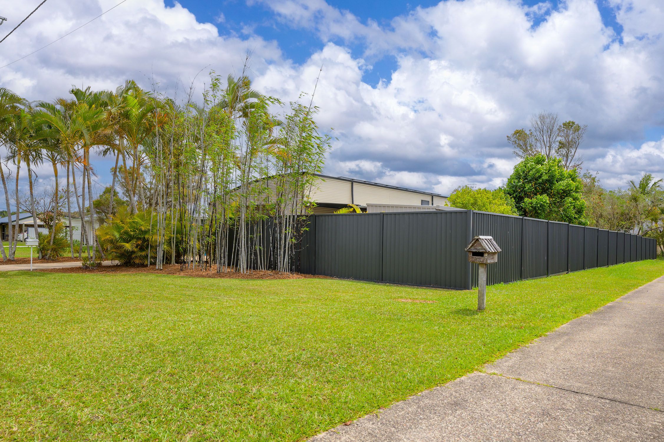21 Canberra Avenue — photo 18 of 19
