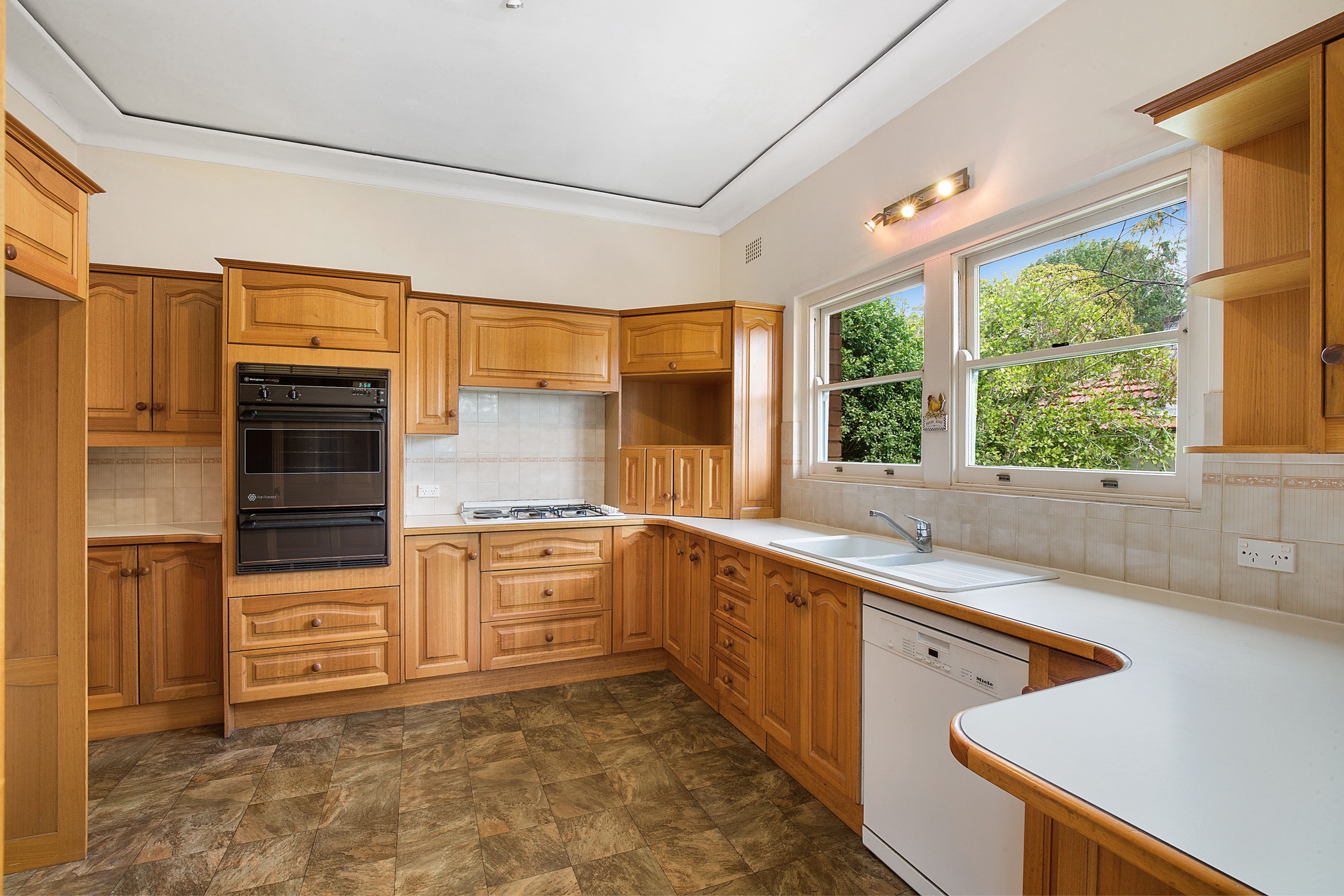 37 Highlands Avenue, Wahroonga, NSW 2076