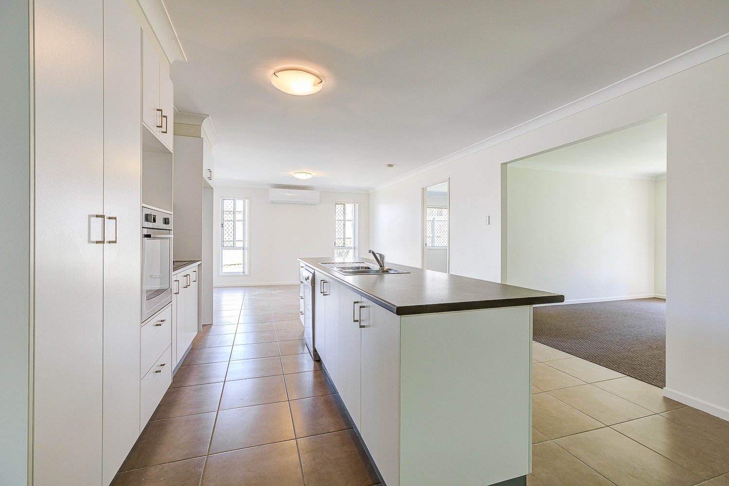 3 Greenpark Drive, Crestmead, QLD 4132