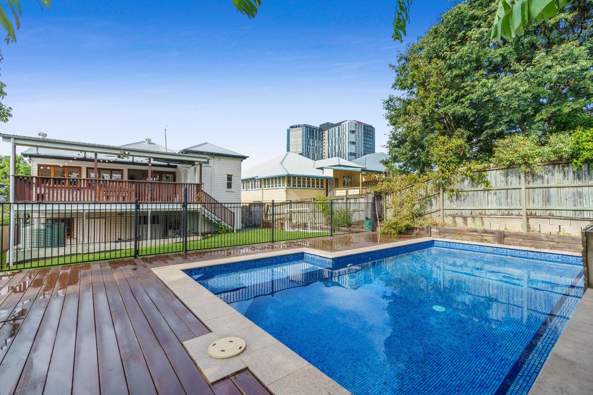 11 Faversham Street, Woolloongabba, QLD 4102