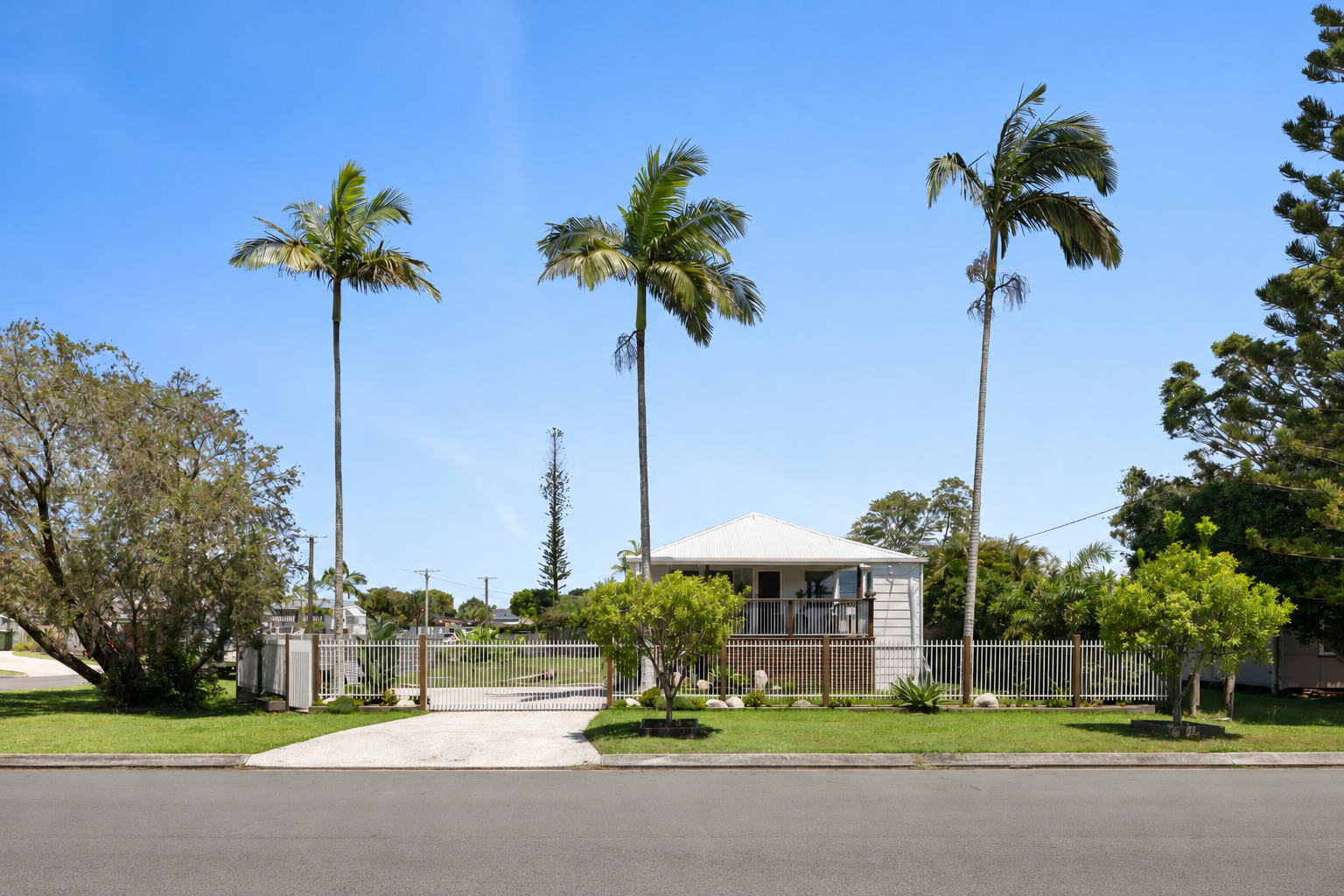15 Broadsea Avenue — photo from Ray White Maroochydore