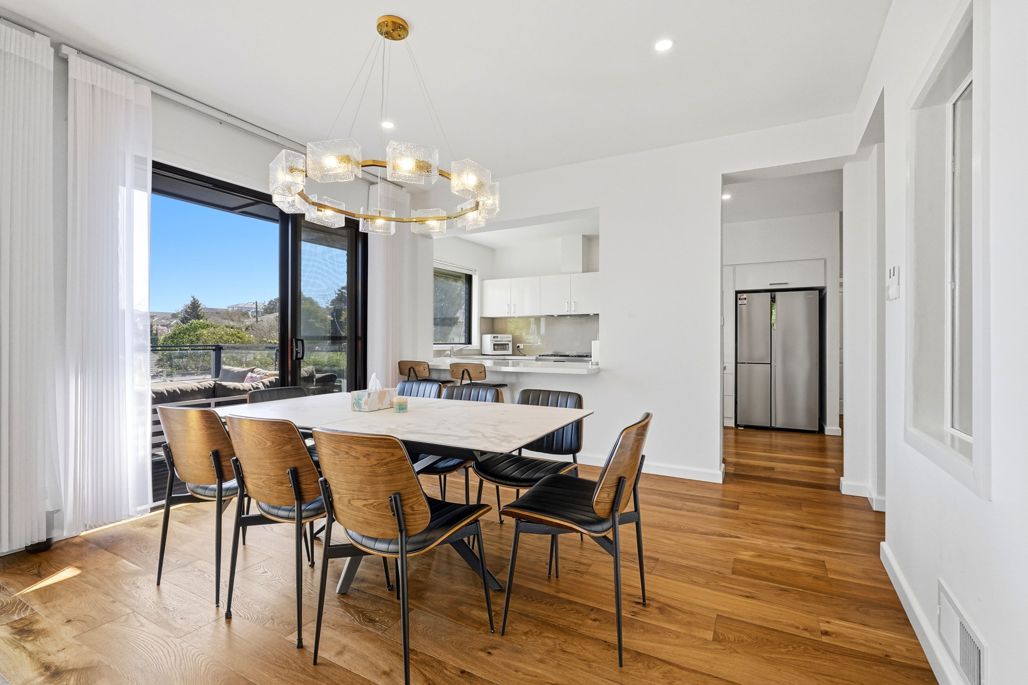16 Stephens Street — photo 4 of 13