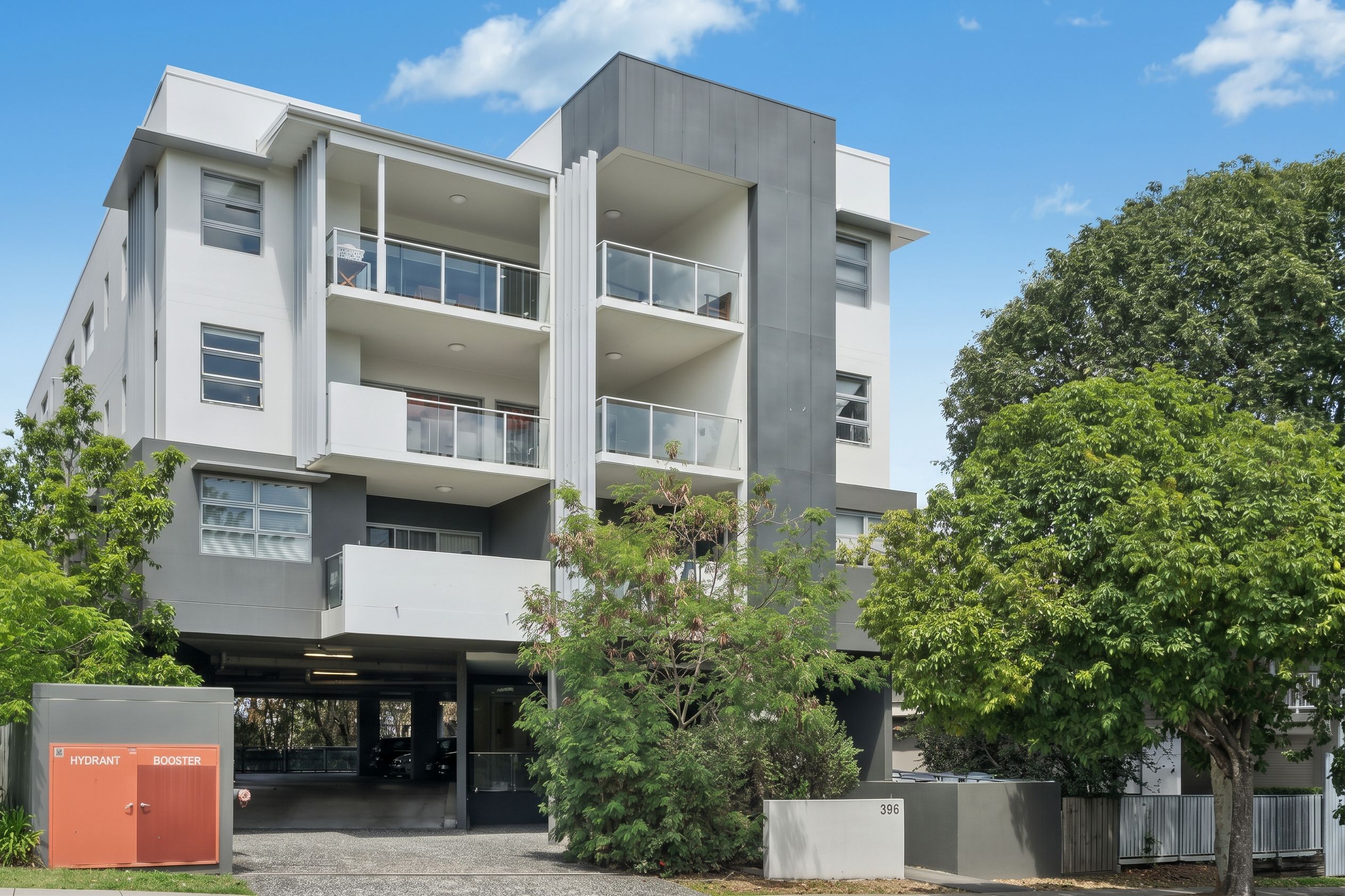 2/586 Sherwood Road, Sherwood, QLD 4075