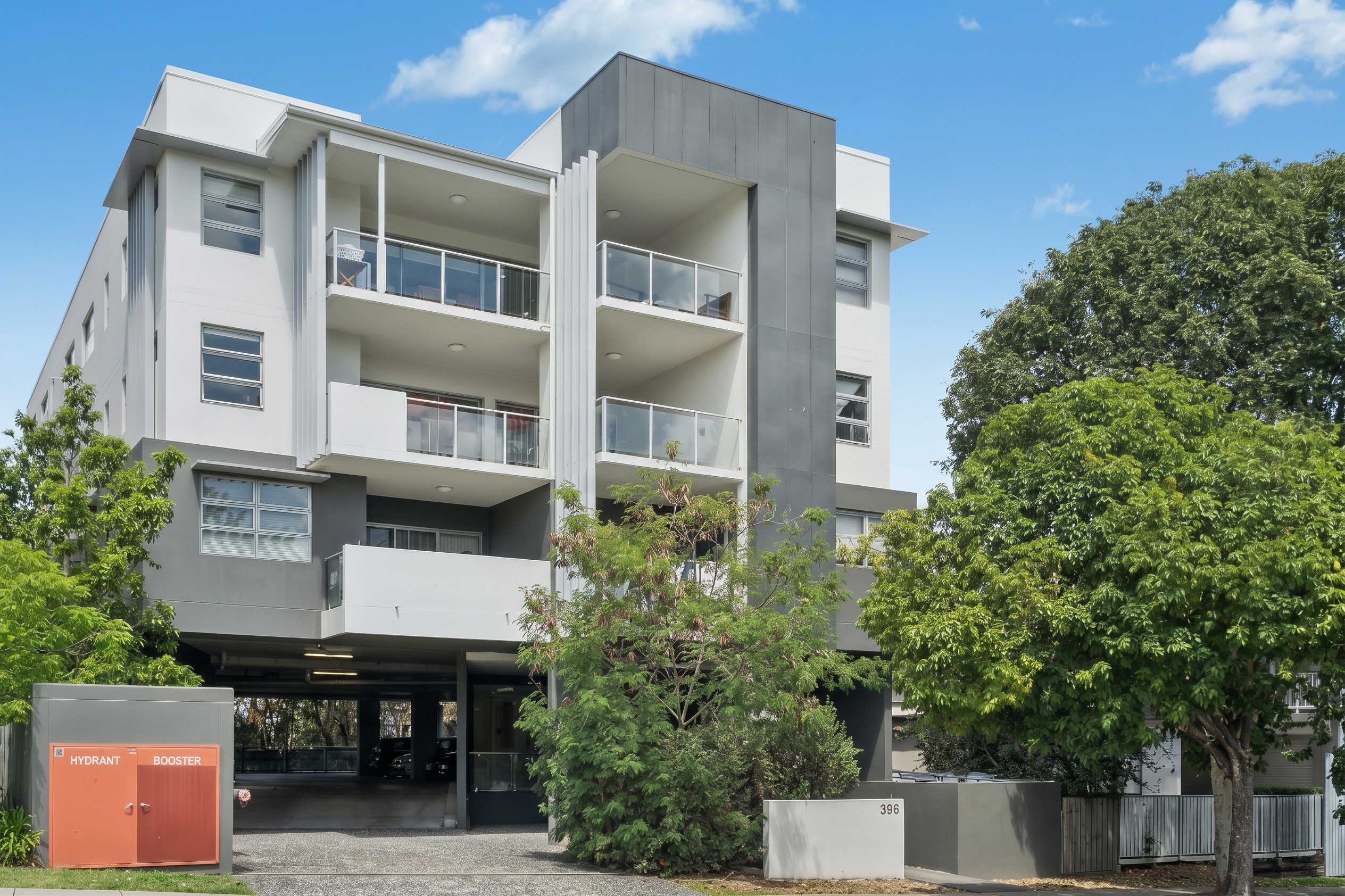 2/586 Sherwood Road, Sherwood, QLD 4075