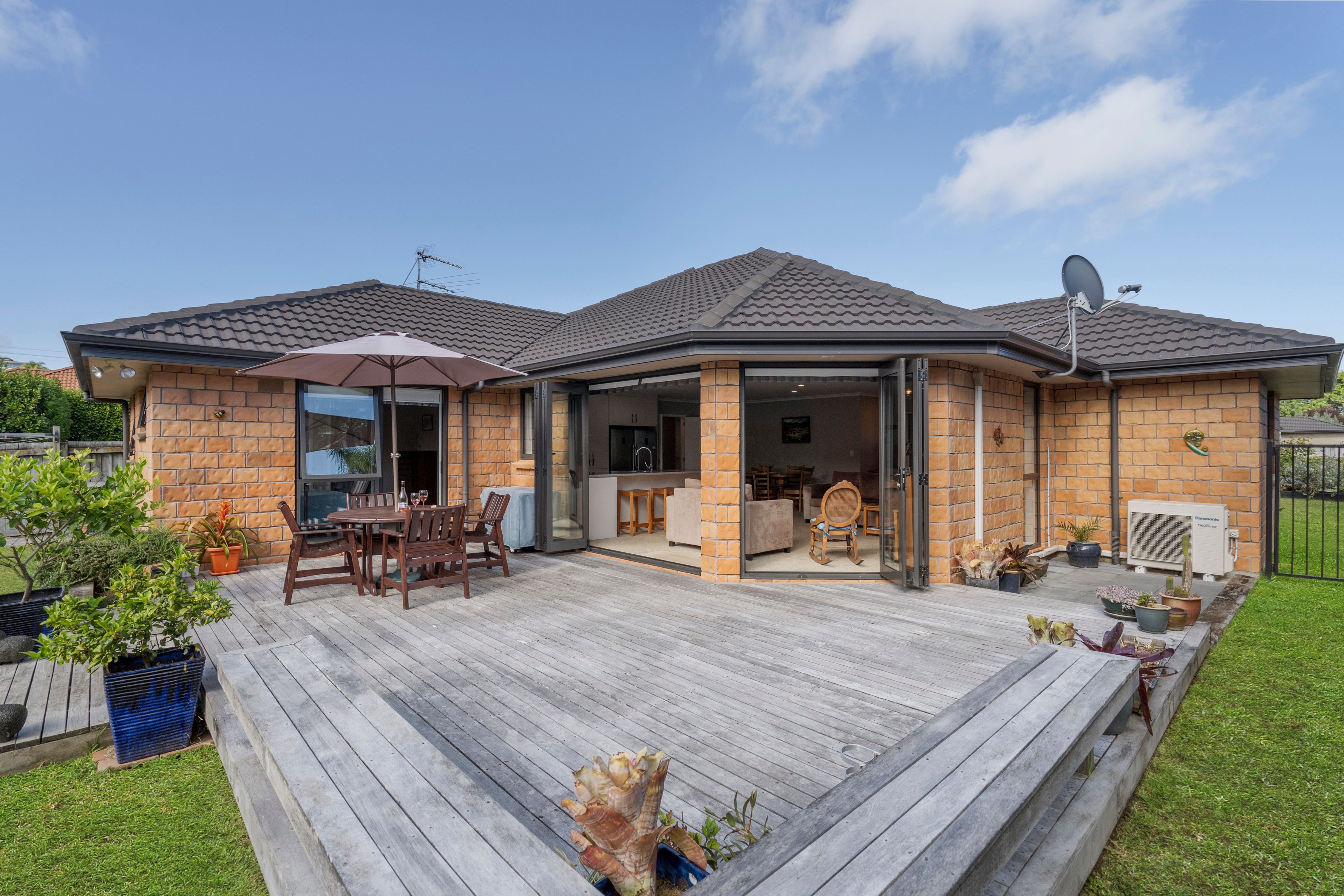 18 Fern Place, Beachlands, Manukau City