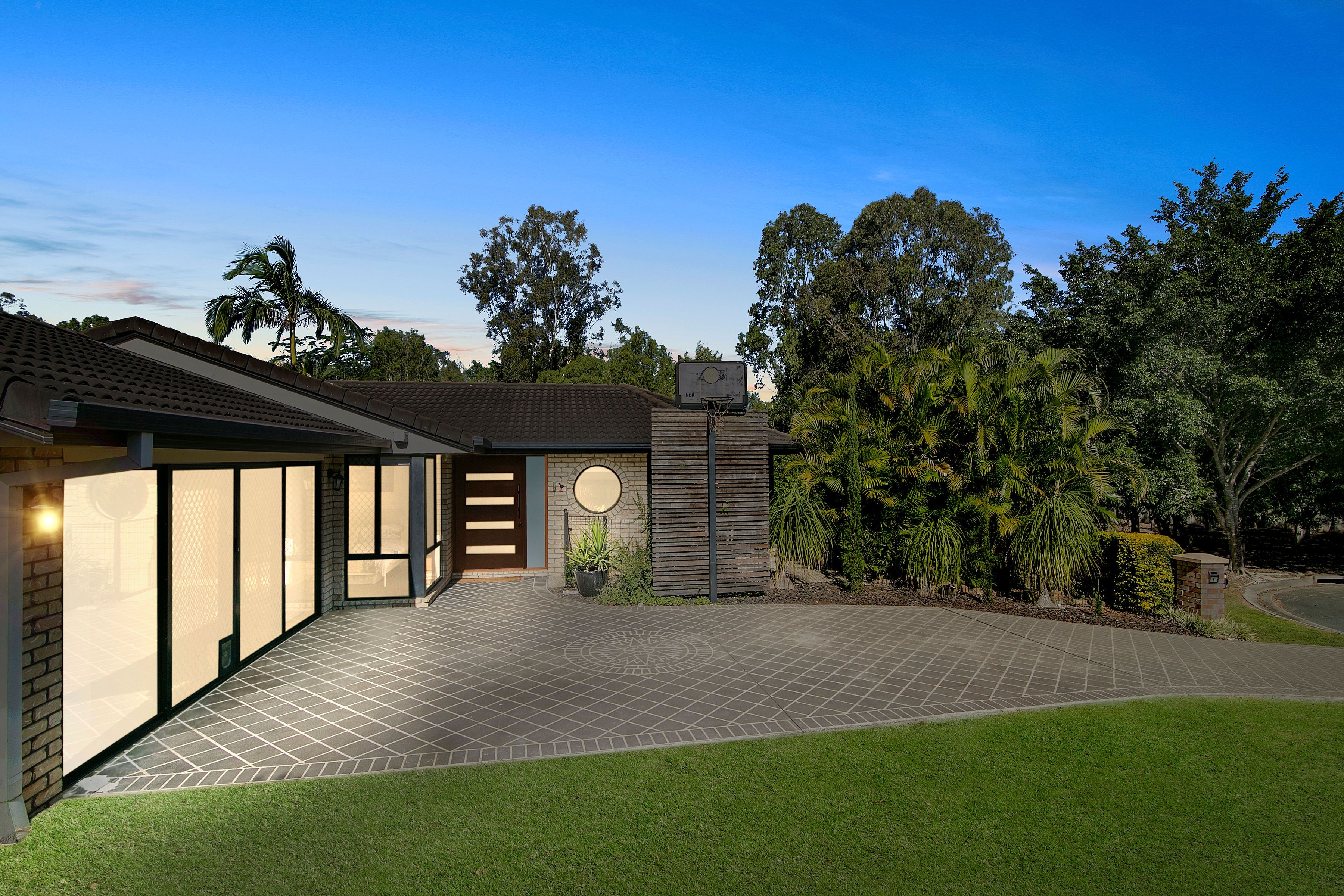 6 Oakbar Close, Springfield QLD 4300