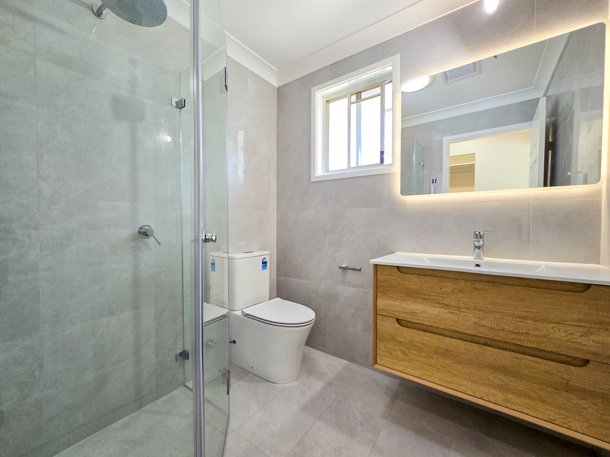 19 Clifford Crescent, Ingleburn, NSW 2565