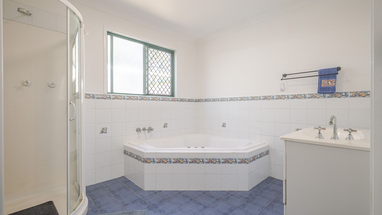 17 Allingham Way — photo 8 of 25