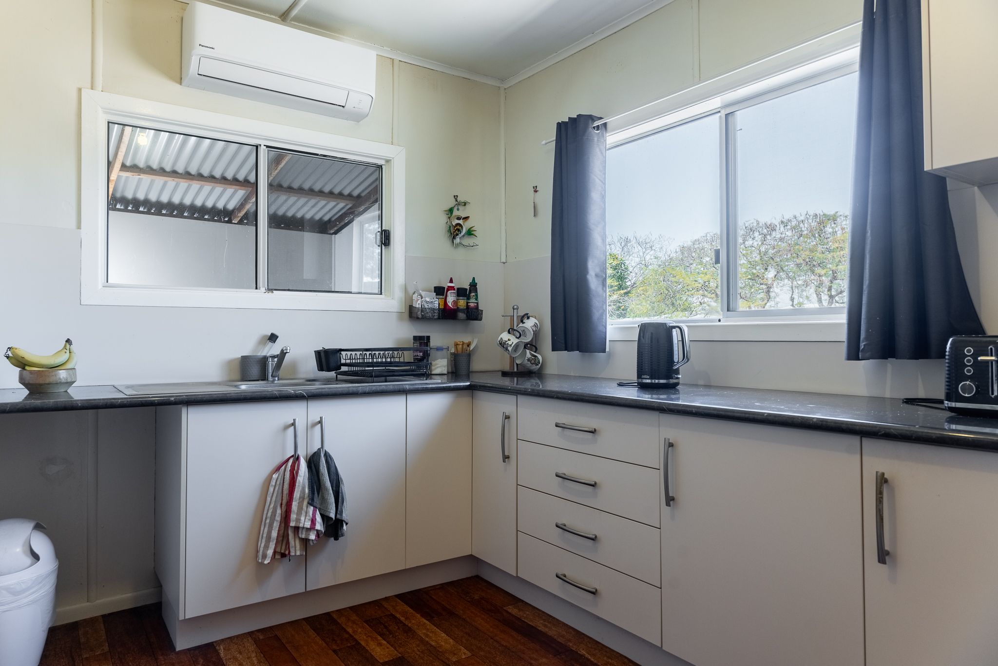 27 Pelican Street — photo 5 of 25
