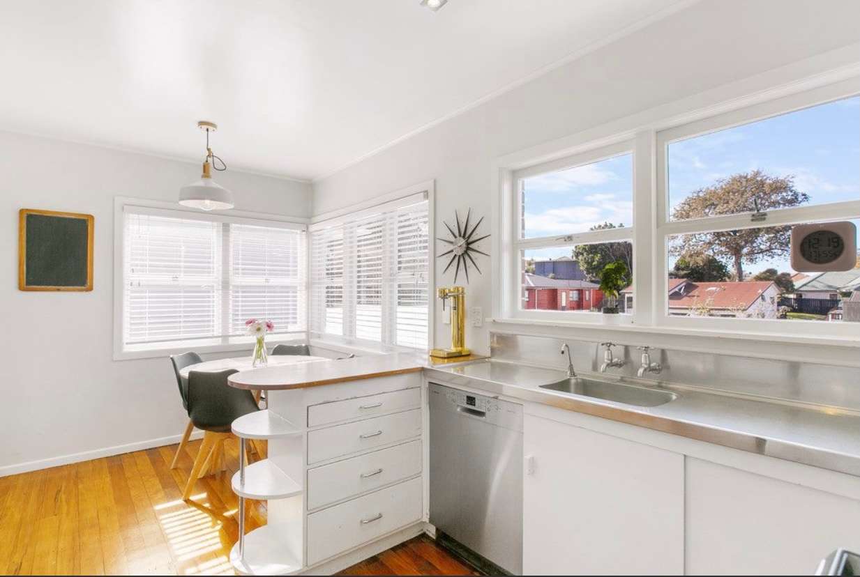 1/30 Howe Street photo 9
