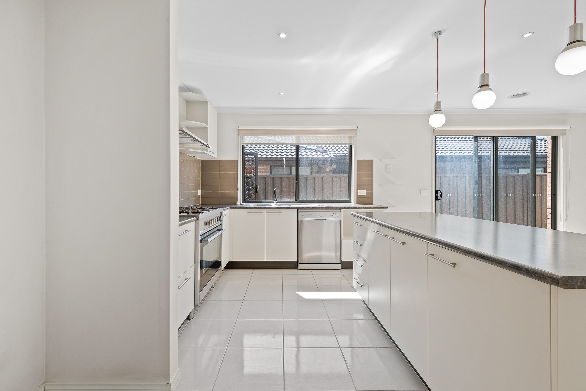 21 Beagle Street, Cranbourne East, VIC 3977