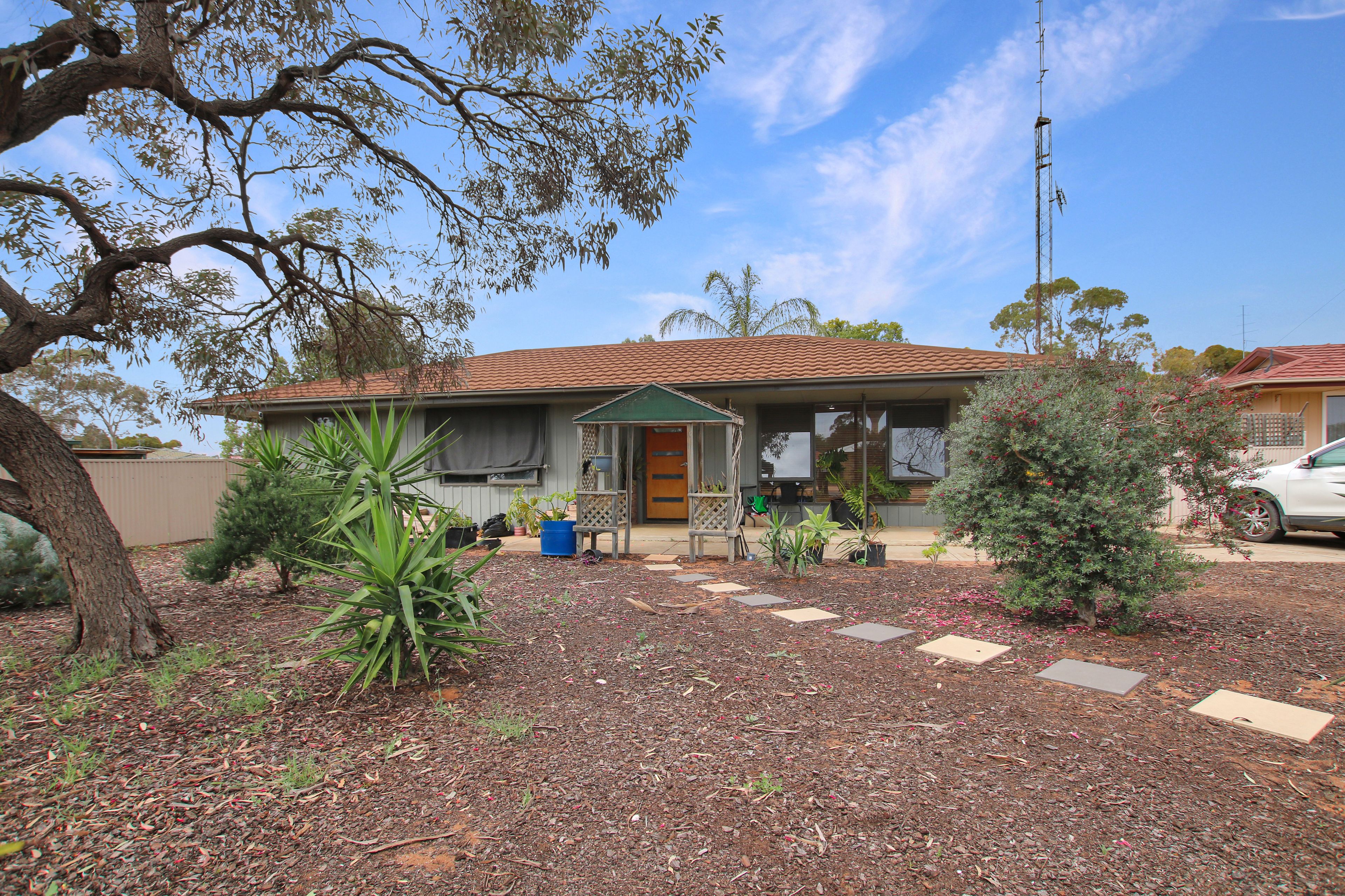5 Smith Drive — photo from Ray White Riverland