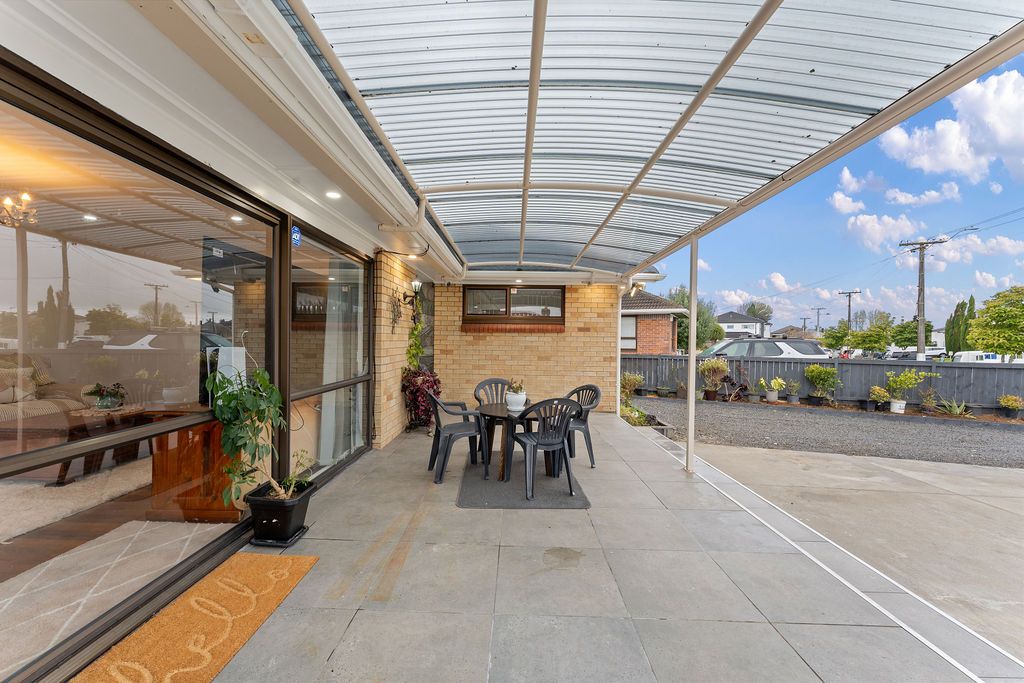 7 Buckingham Crescent, Papatoetoe, Manukau City