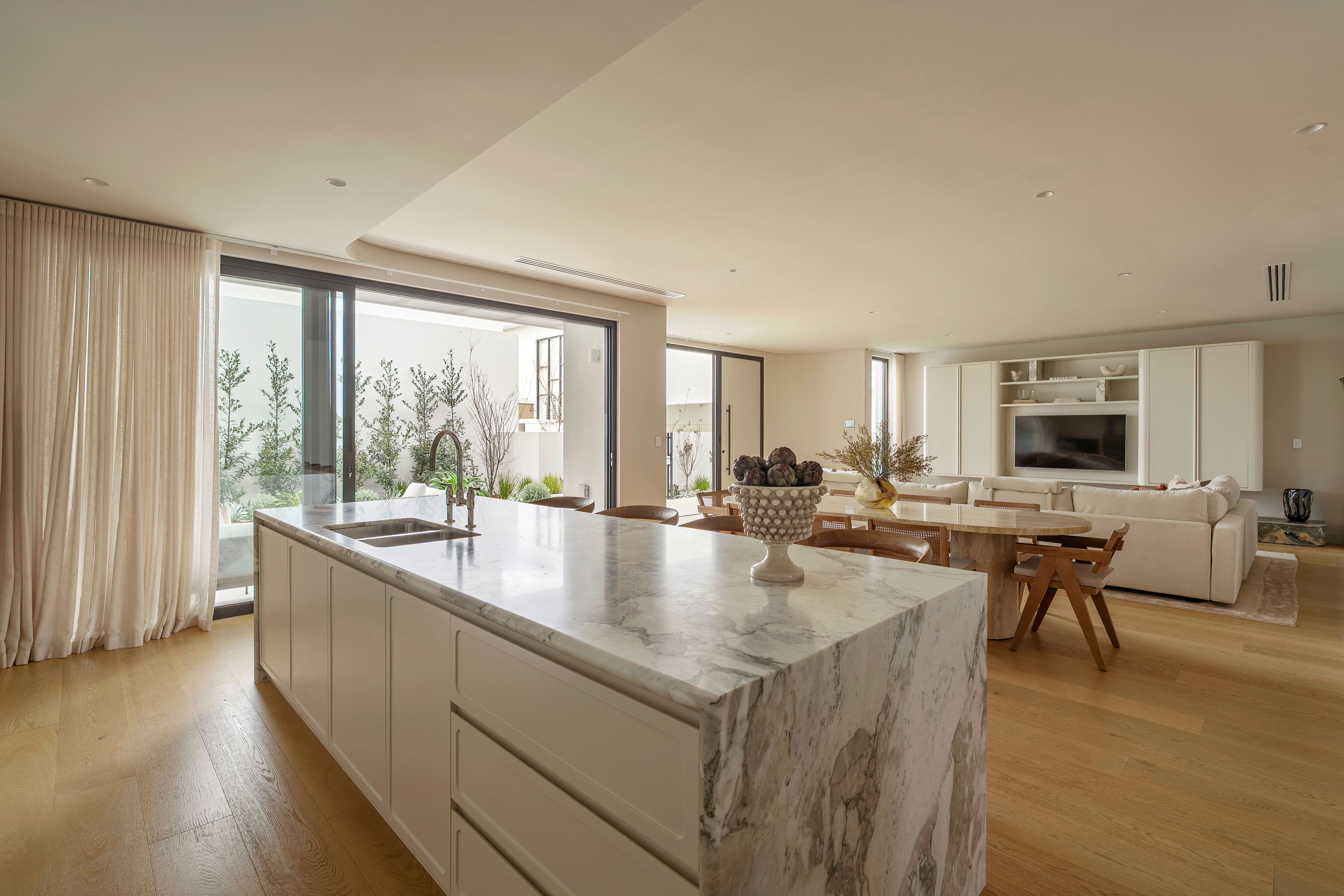 20 Hill Terrace — photo 11 of 30