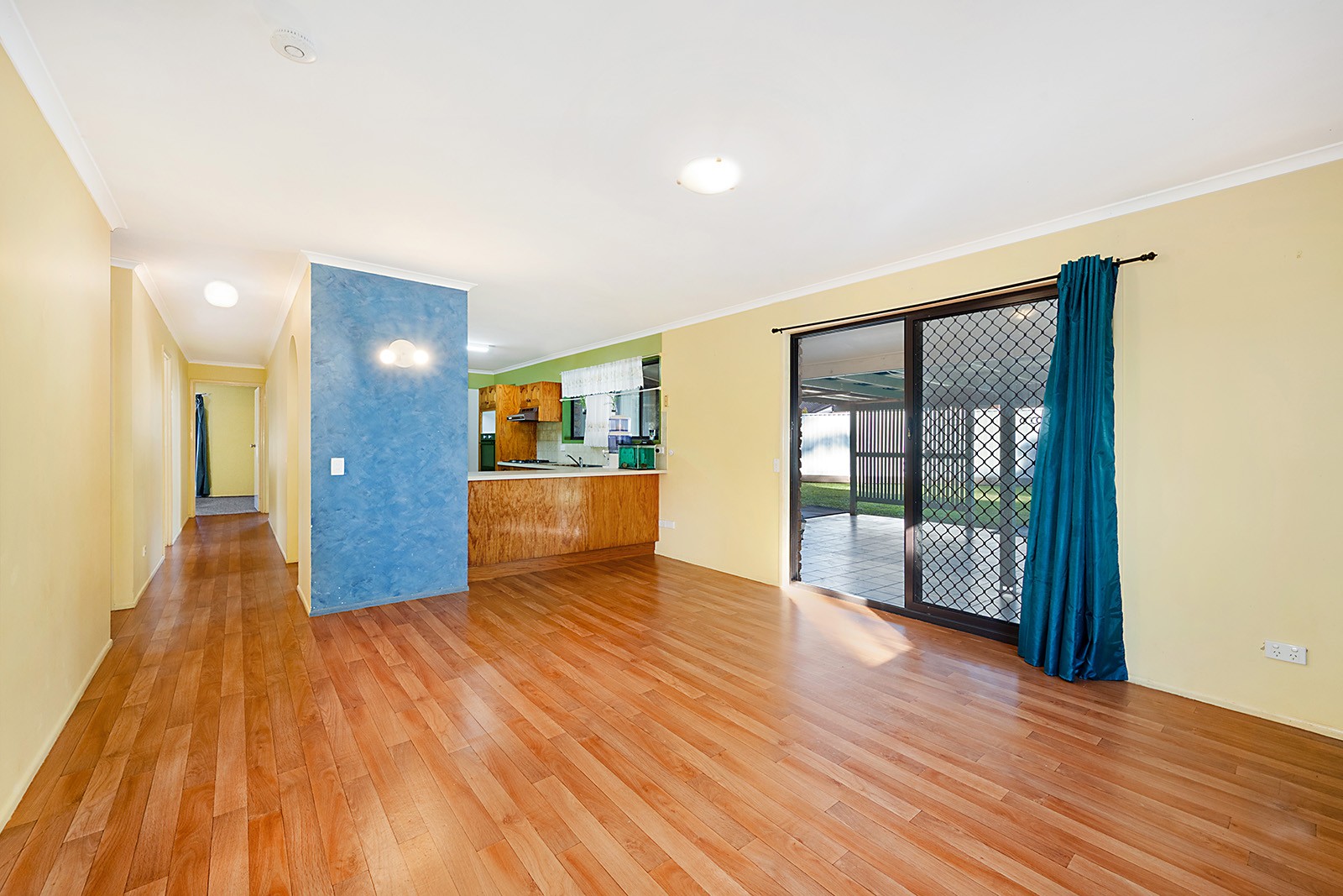 51 Arrakune Crescent, Kallangur, QLD 4503