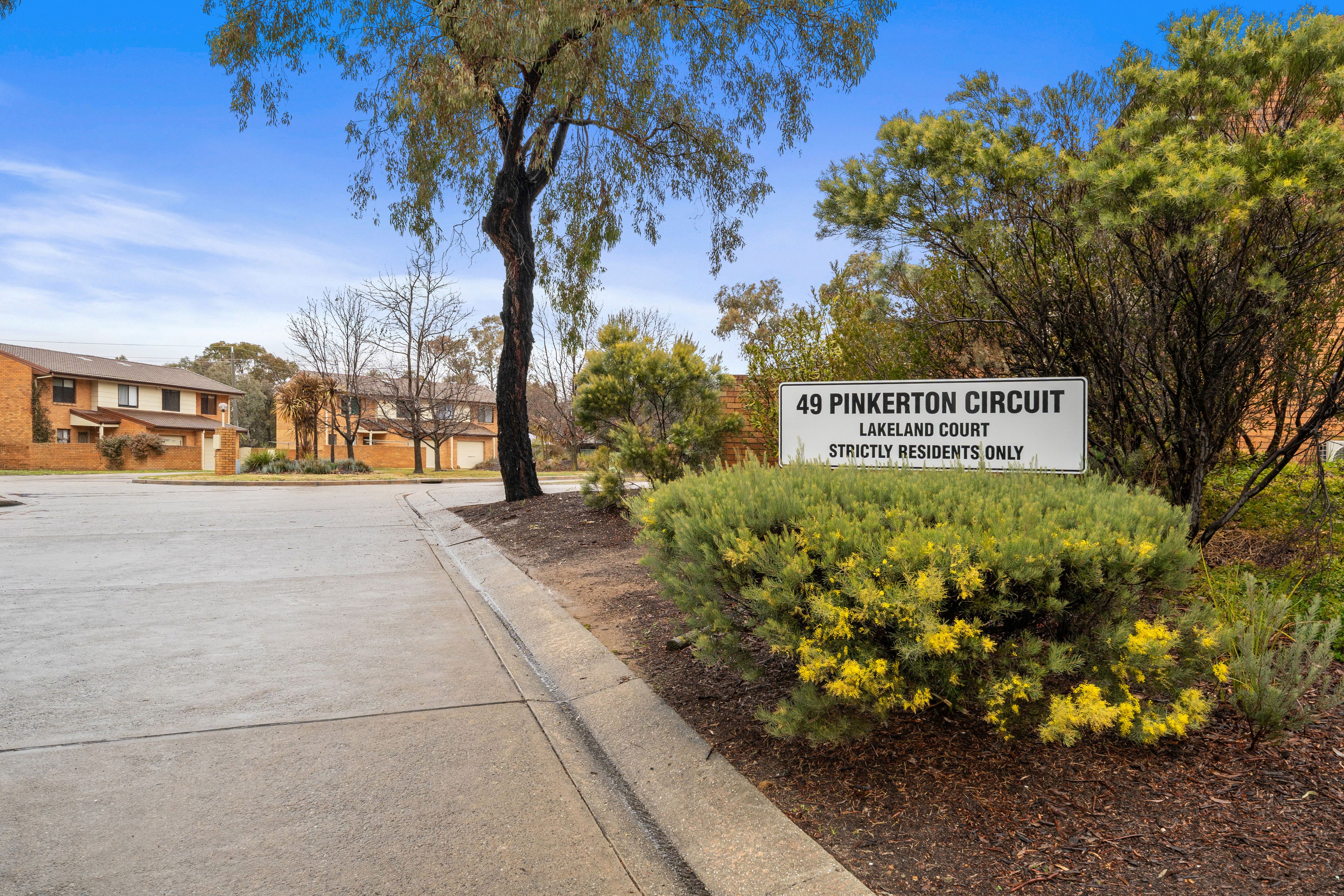 6/49 Pinkerton Circuit — photo 14 of 14
