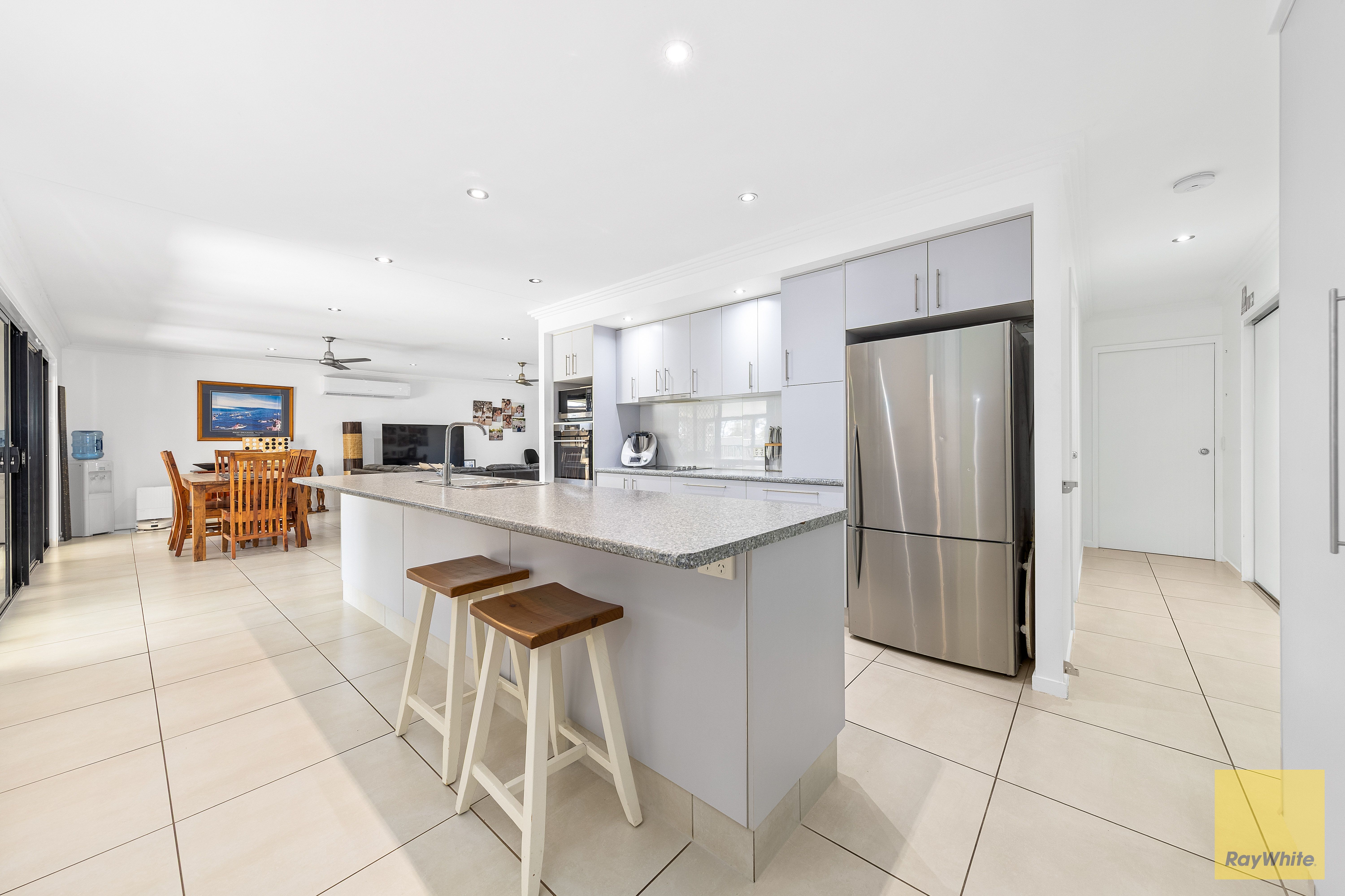 11 Canterbury Road — photo 6 of 25