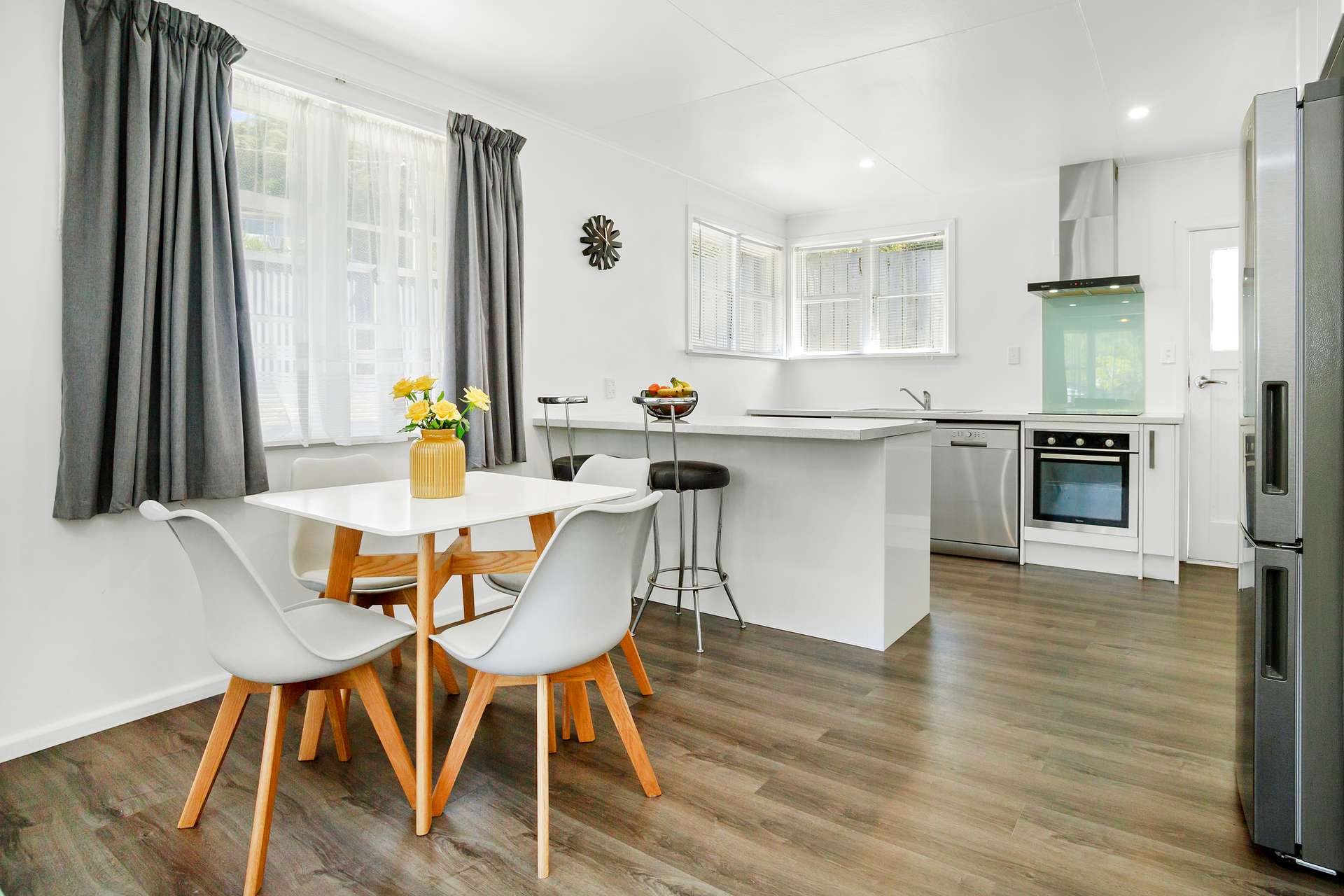 16 Rintoul Grove photo 4
