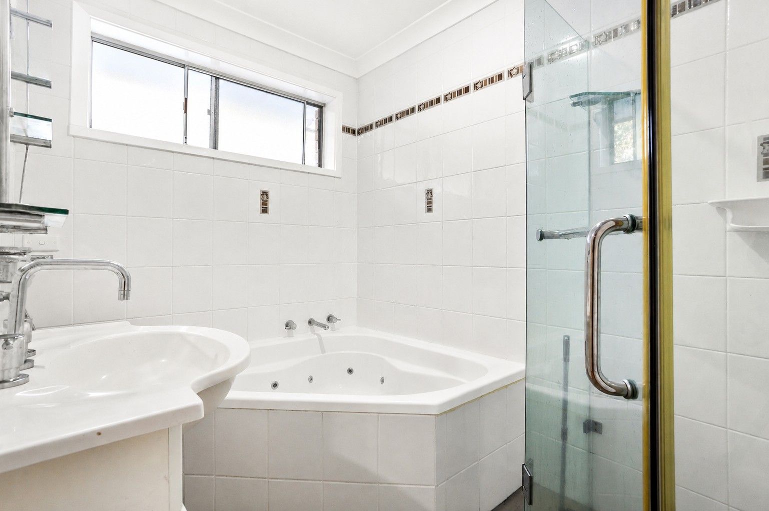 36 Jacaranda Avenue — photo 4 of 9