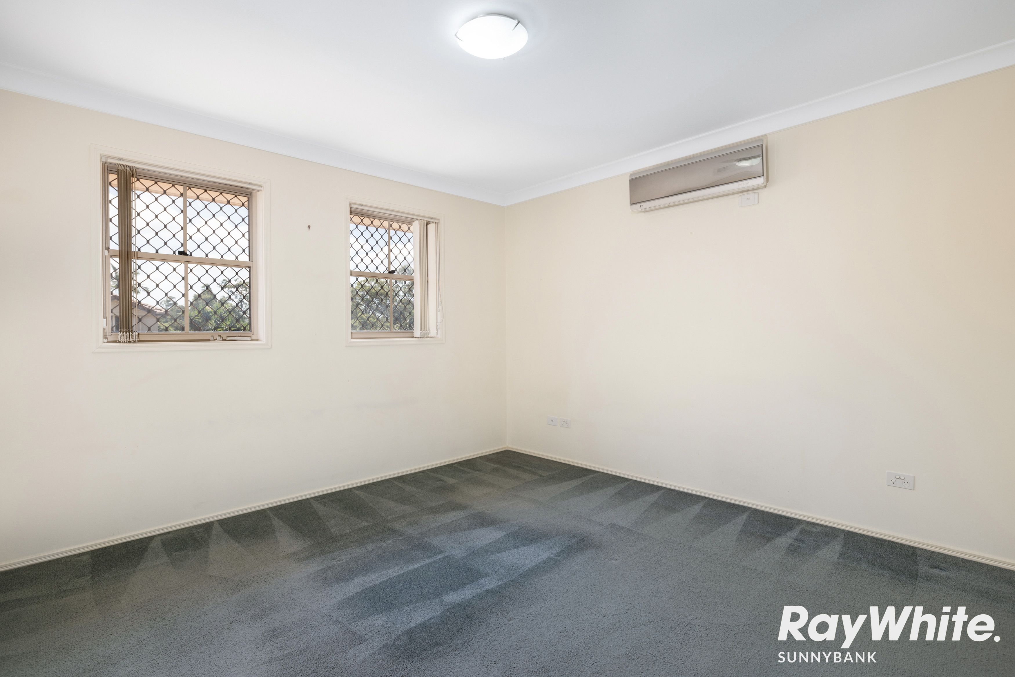 23 Yvonne Road — photo 7 of 10